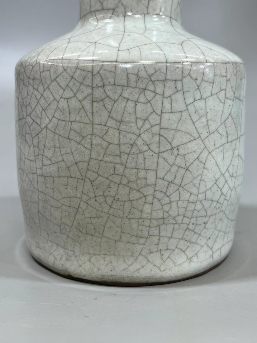 A Crackleware Glazed Vase - 5