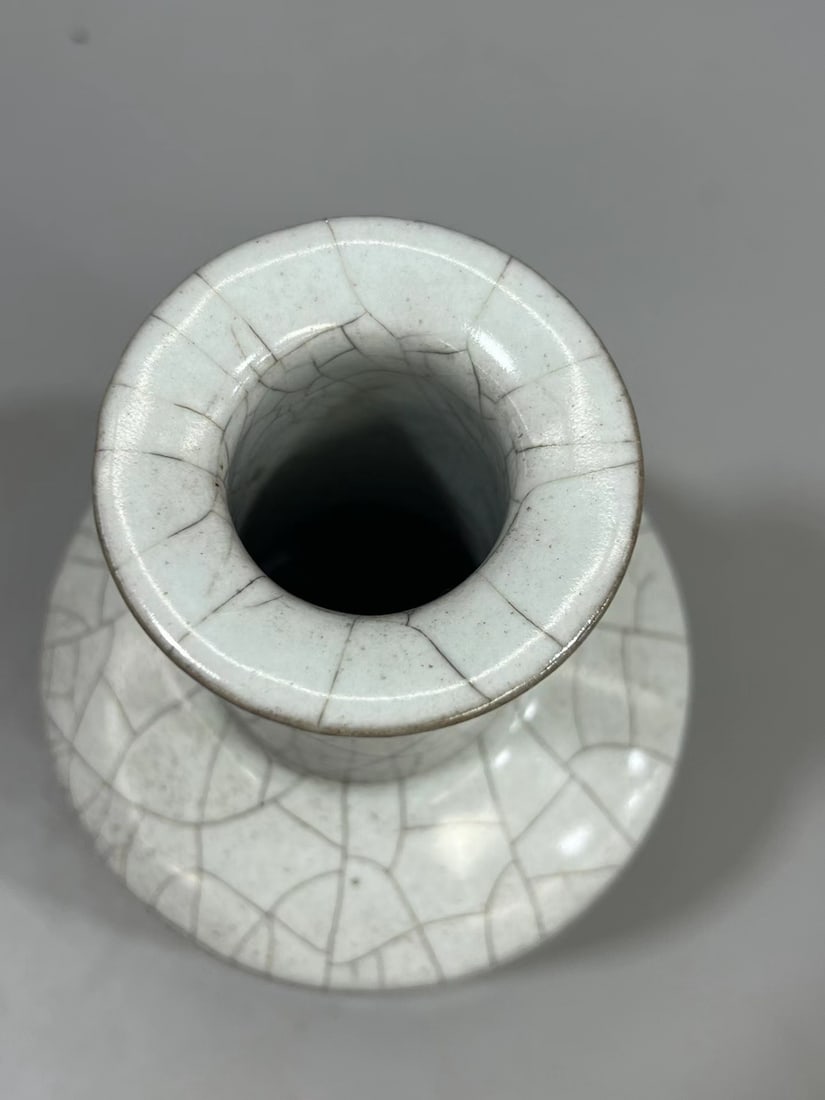 A Crackleware Glazed Vase - 6
