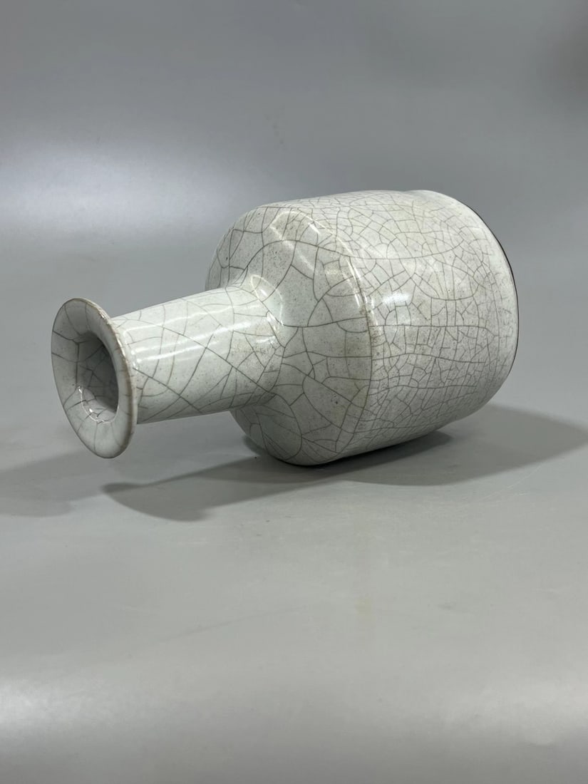 A Crackleware Glazed Vase - 7