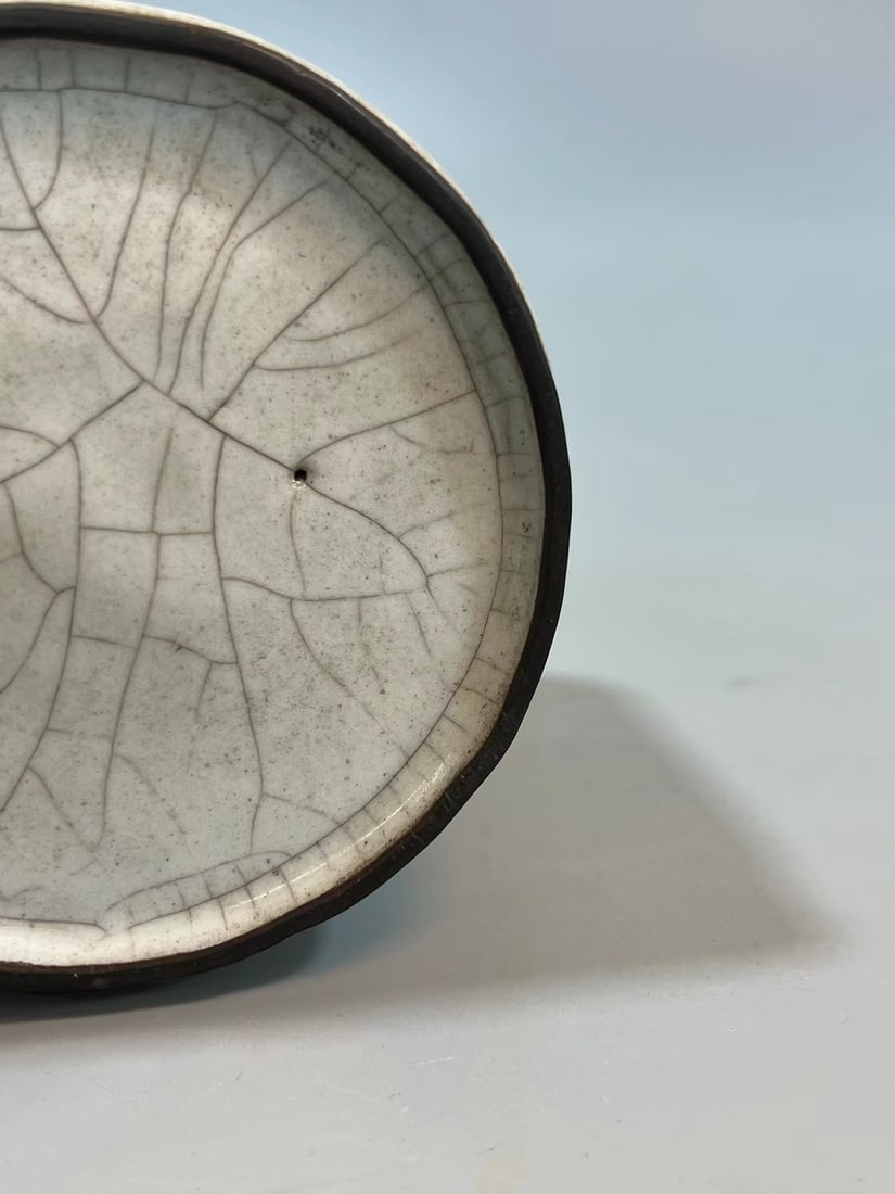 A Crackleware Glazed Vase - 8