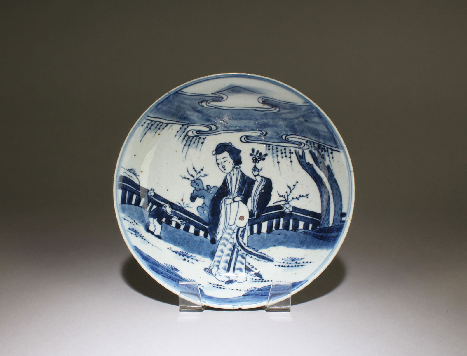 An Old Blue & White Porcelain Plate: An Old Blue & White Porcelain Plate. Diameter: 8"