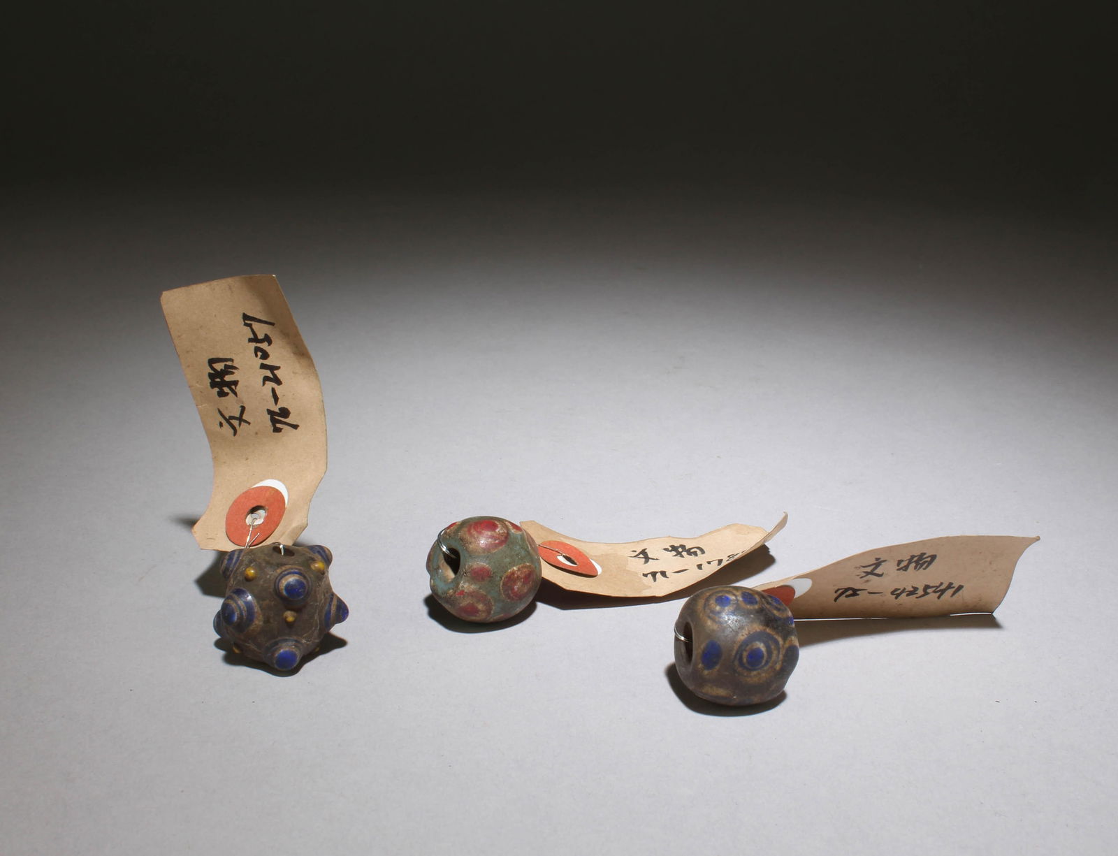 Three Beads: Three Beads. Bead Diameter: 1".