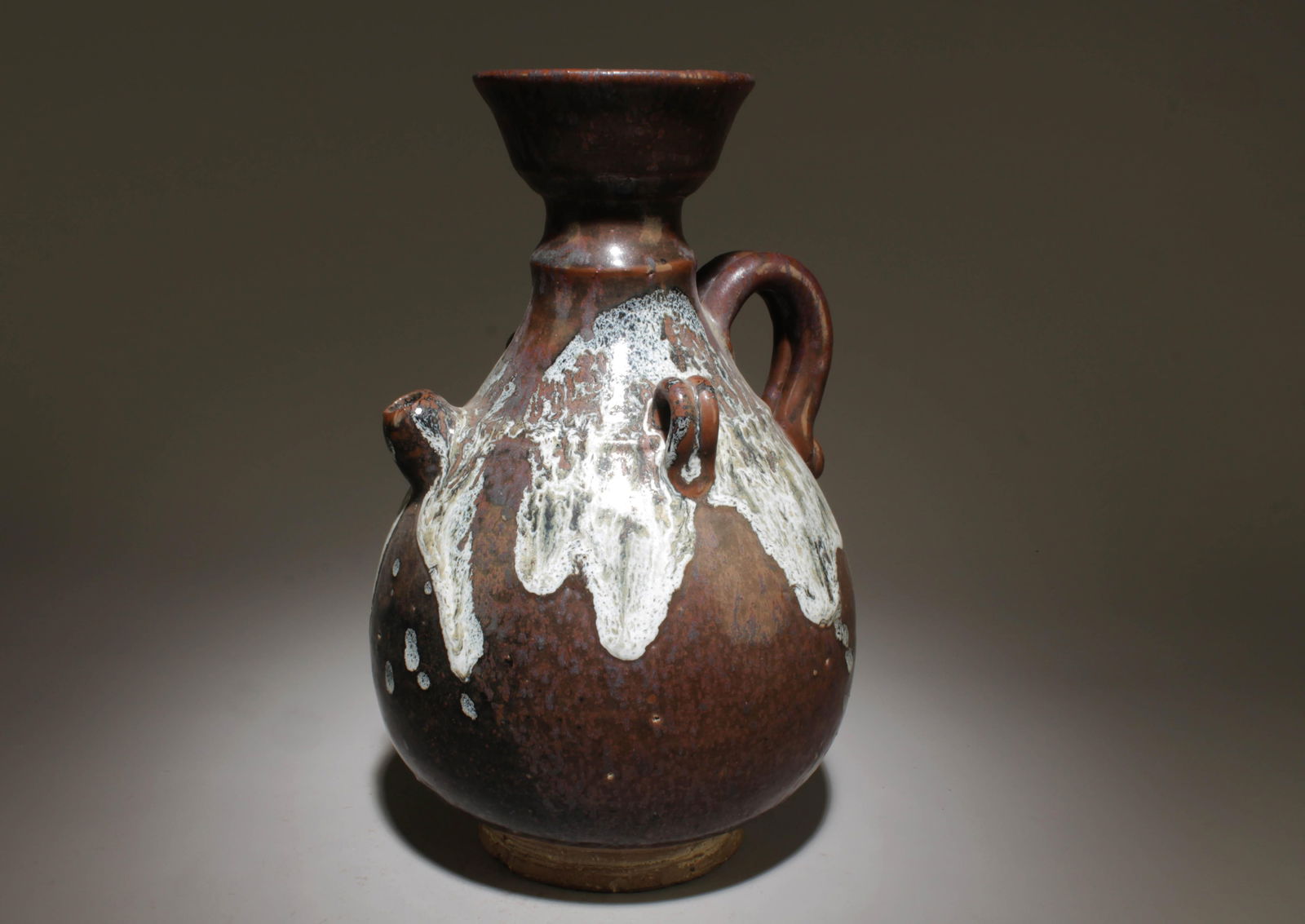 A Pottery Pot (1 of 5)