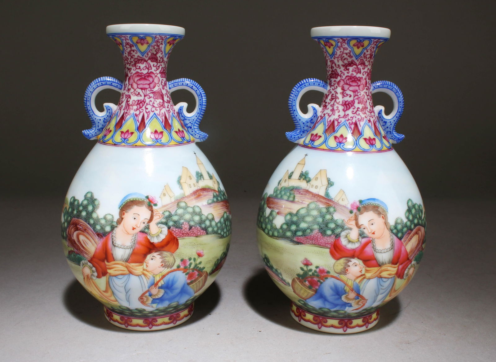 A Set of 2 Chinese YangCai Vase: A Set of 2 Chinese YangCai Vase. Dimension: 6.5" x 3.5".