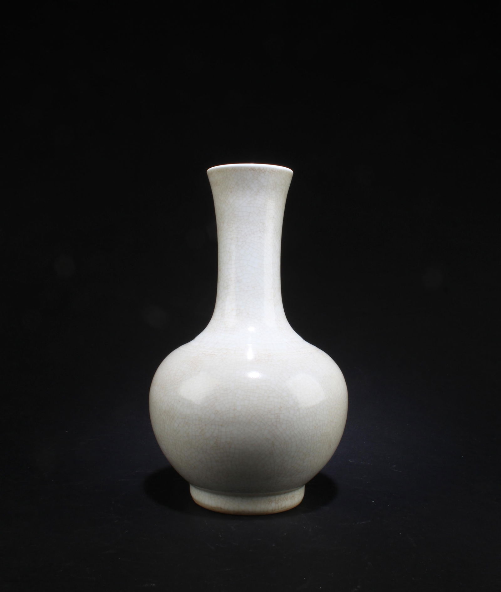 Chinese Porcelain Vase (1 of 6)