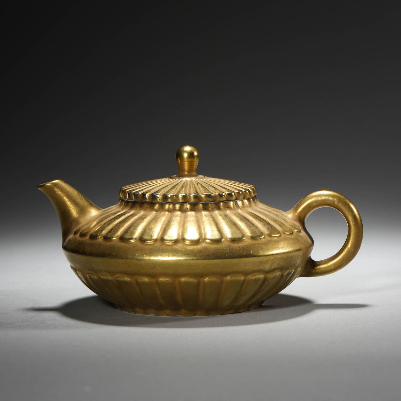 Gold-Glazed Teapot (1 of 5)