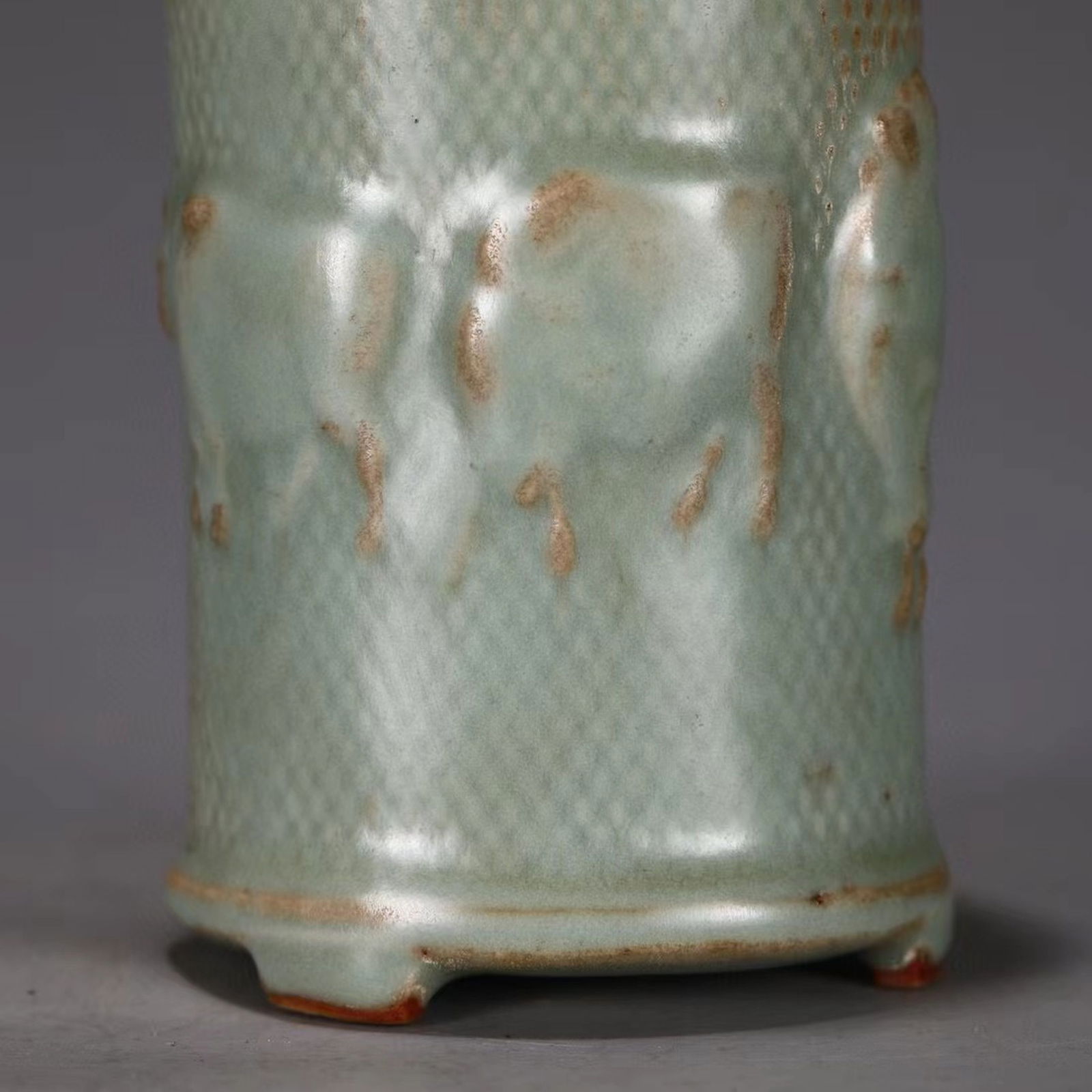 A Green Glazed Vase - 7