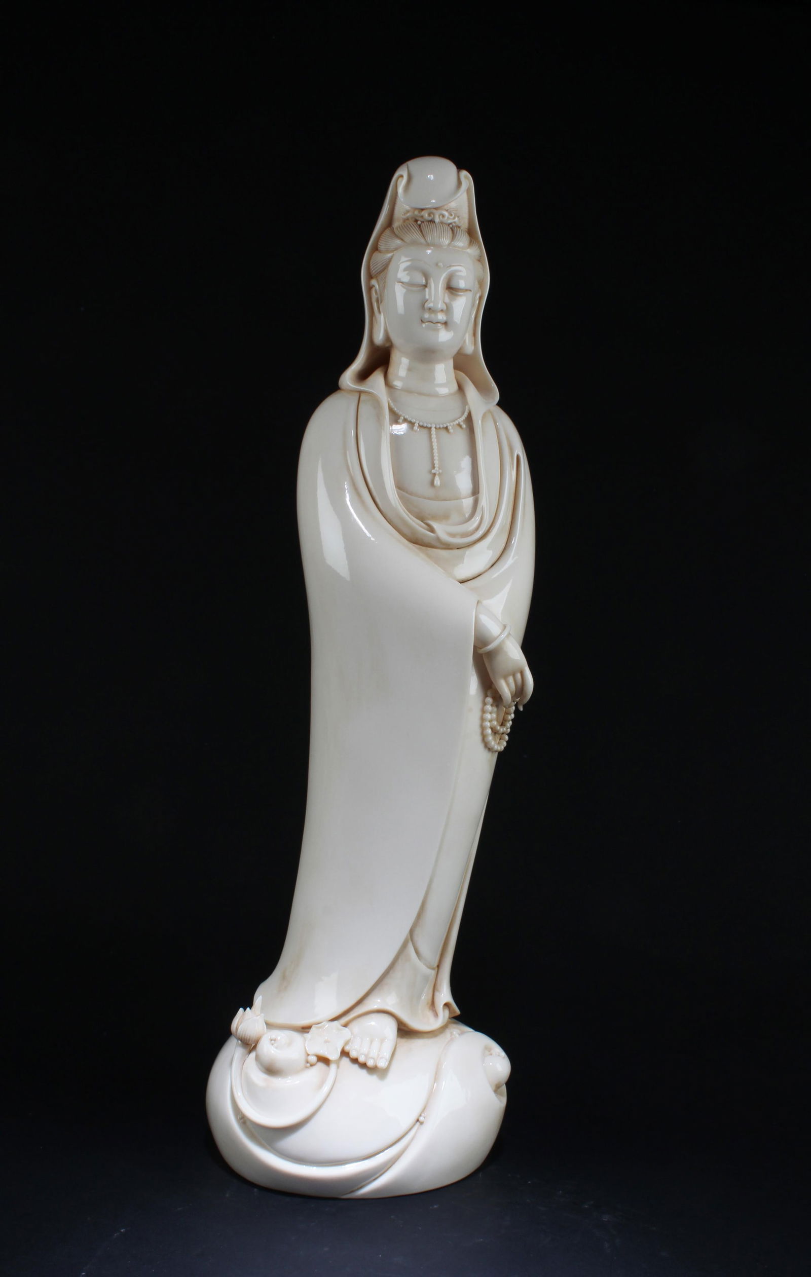 A Blanc De Chine Standing Guanyin Statue (1 of 8)