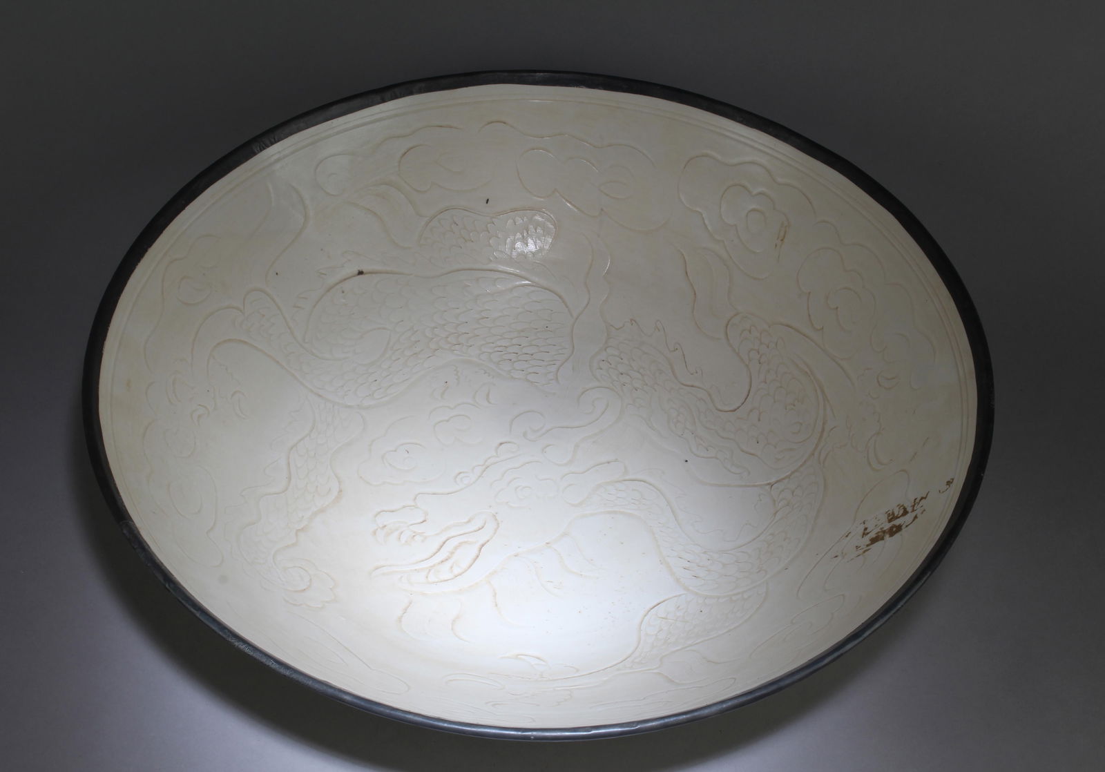A Massive Sized DingYao Plate: A Massive Sized DingYao Plate with a Dragon Design. Dimension: 5" x 20".