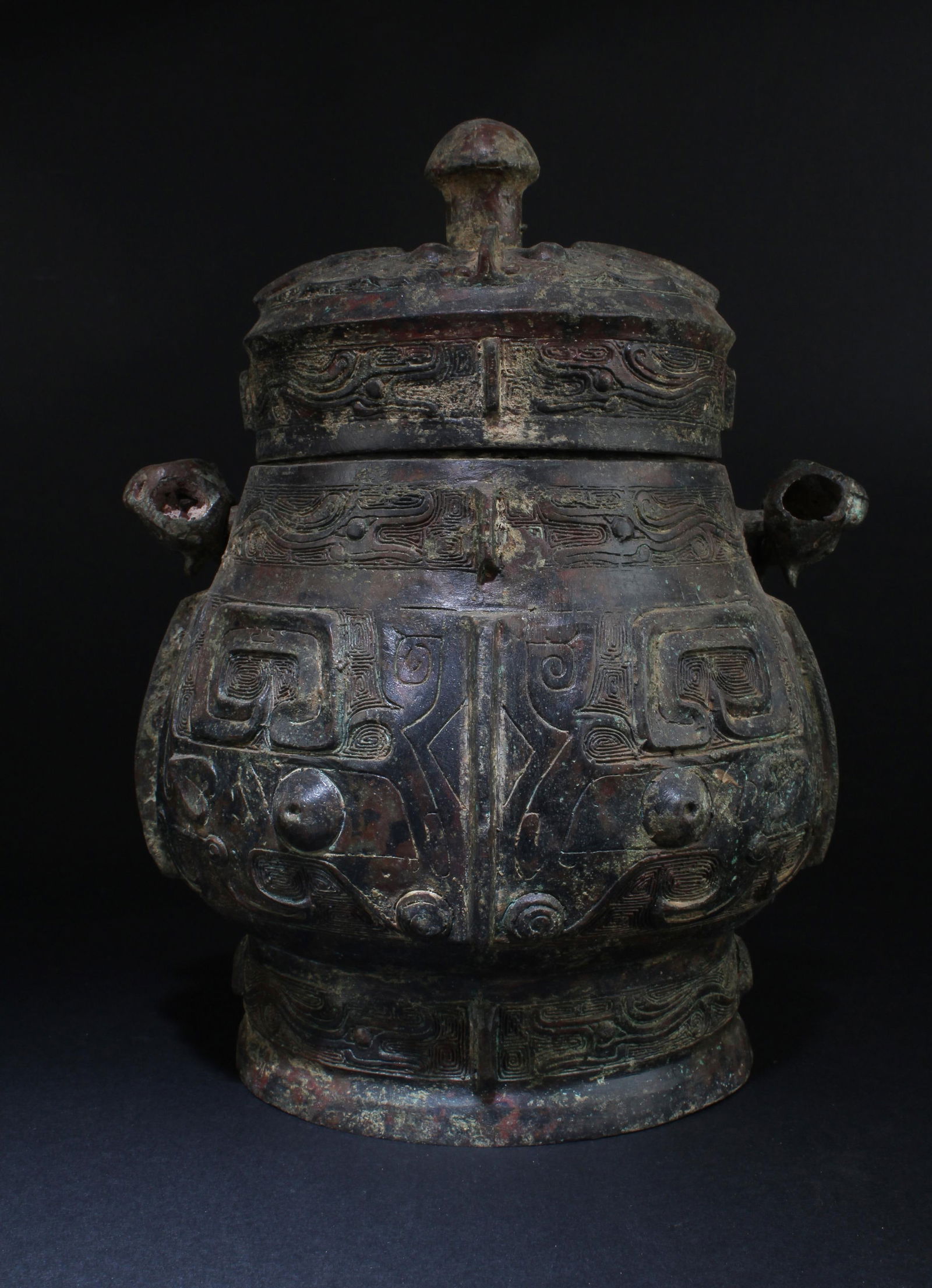 A Bronze Archaic Container - 2