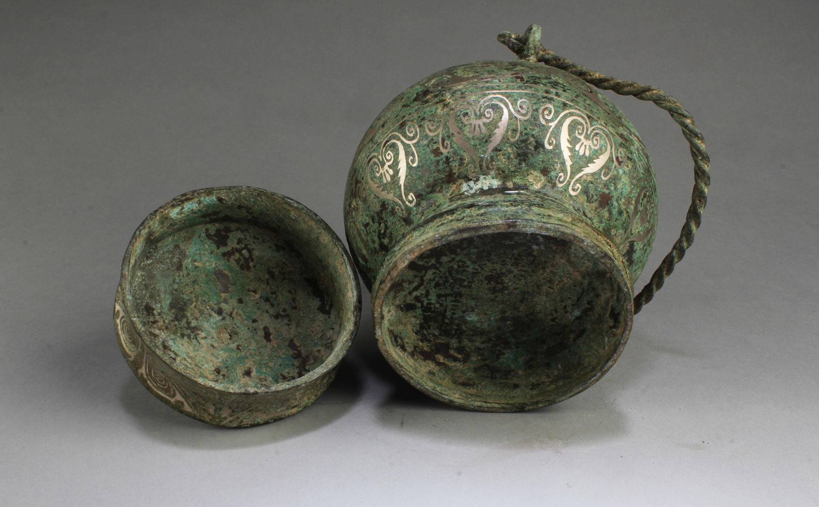 A Bronze Container - 5