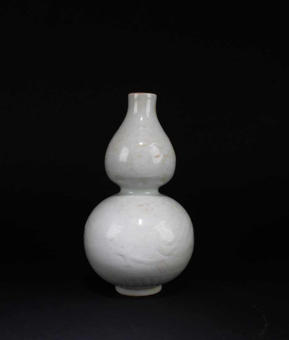 Chinese Porcelain Double Gourd Vase (1 of 6)