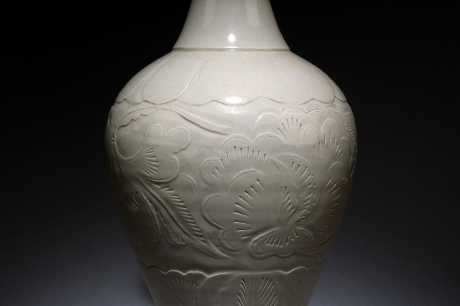 A Dingyao Vase - 5