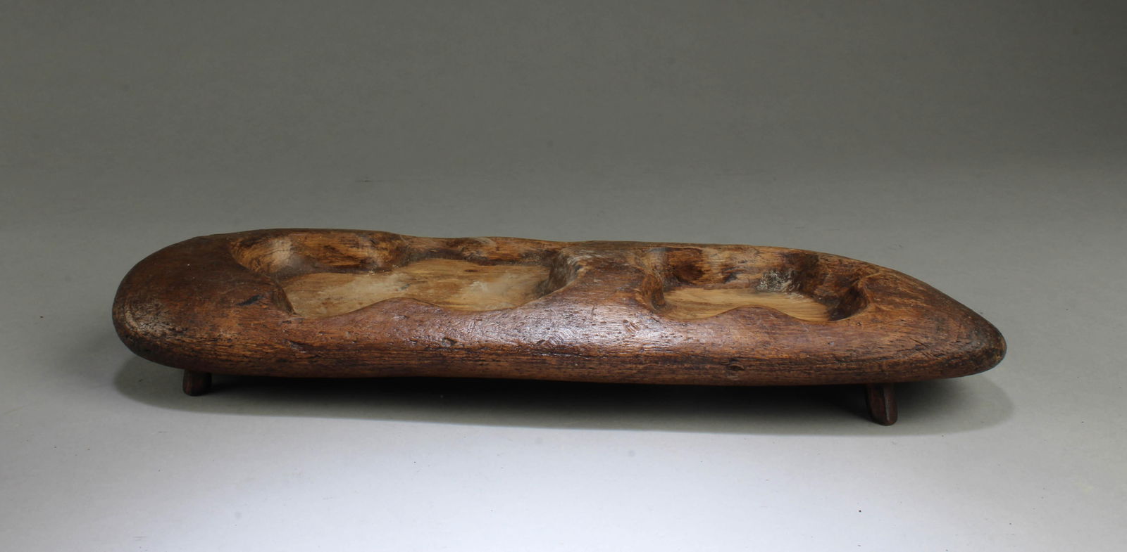 A Carved QiMu Palette: A Carved QiMu Palette. Height: 15" (with stand)