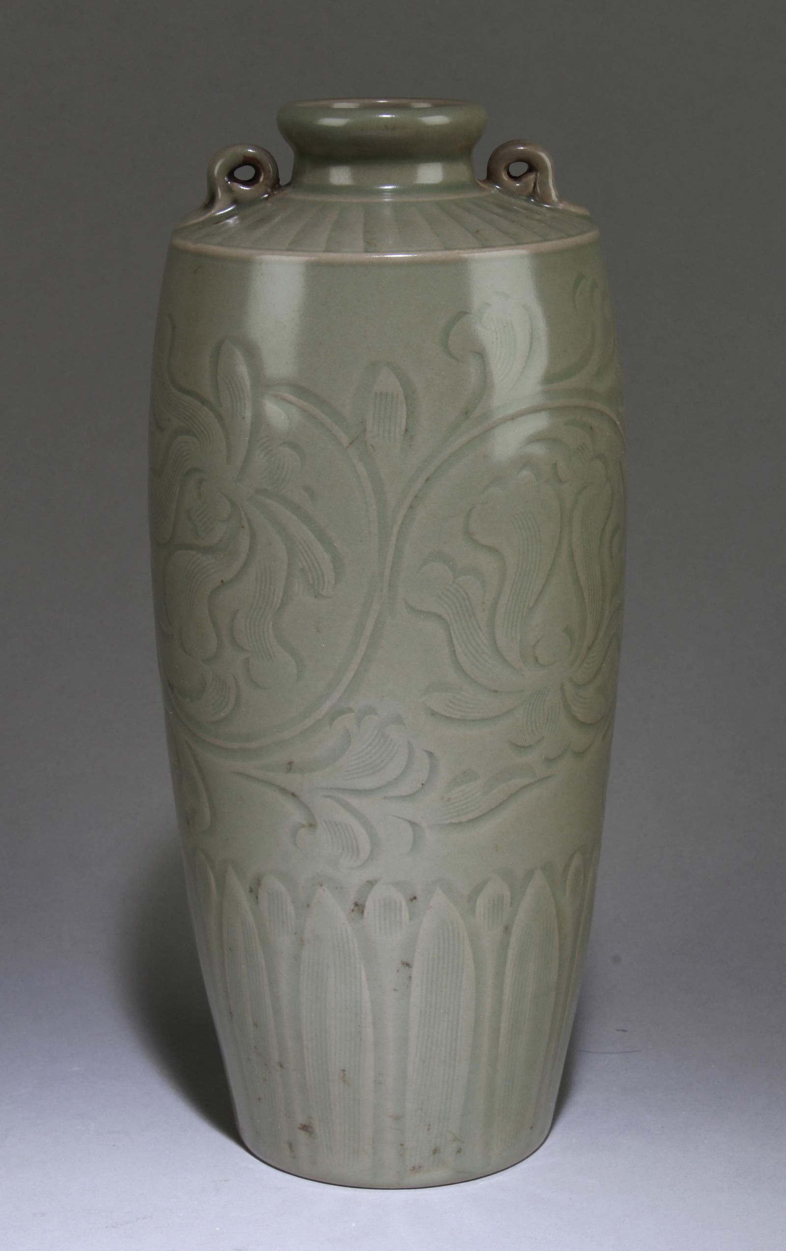 A YaoZhou Vase: A YaoZhou Vase.0 Dimensions: 9.8" x 4".