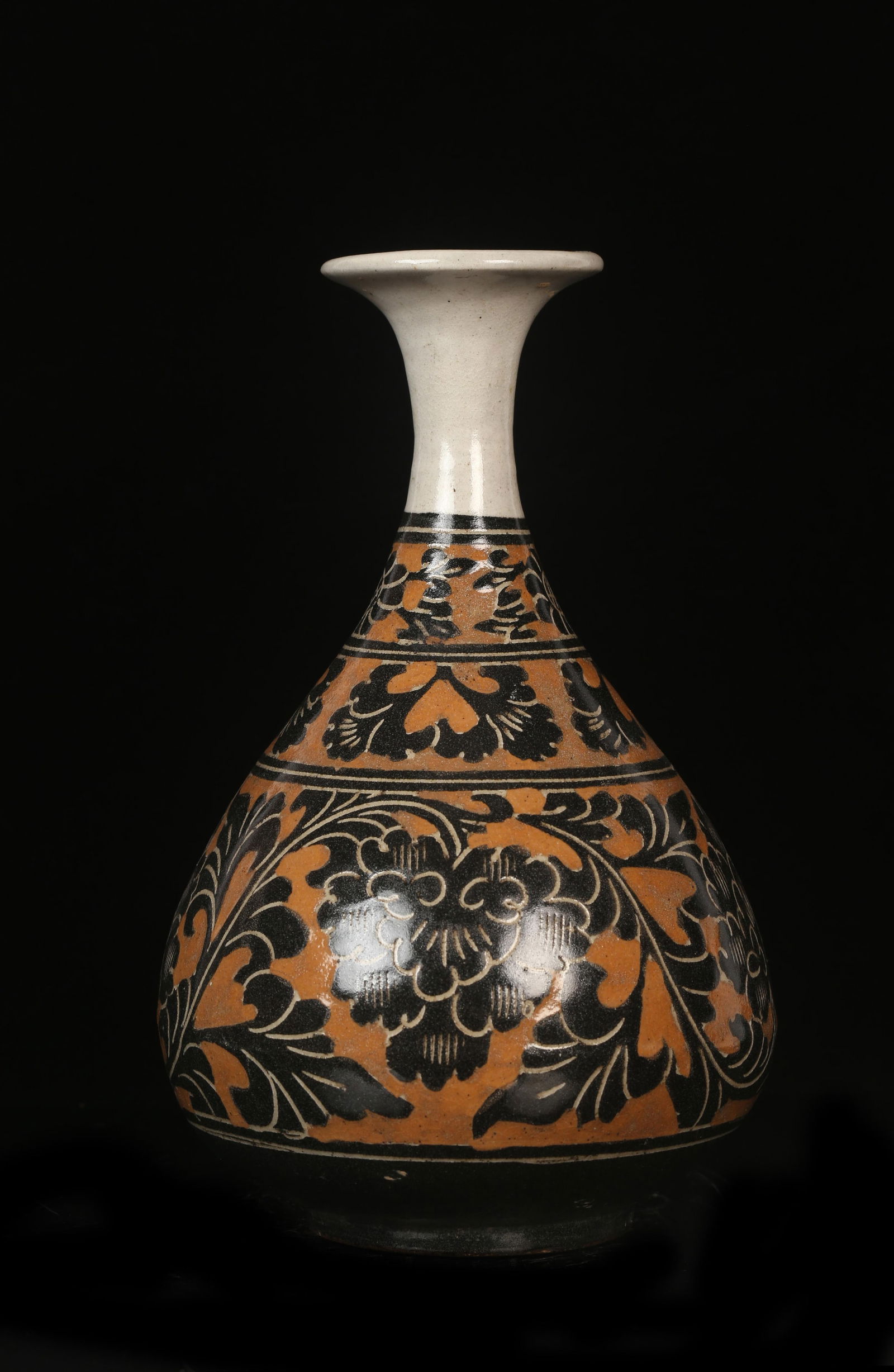 A Cizhou Vase (1 of 9)