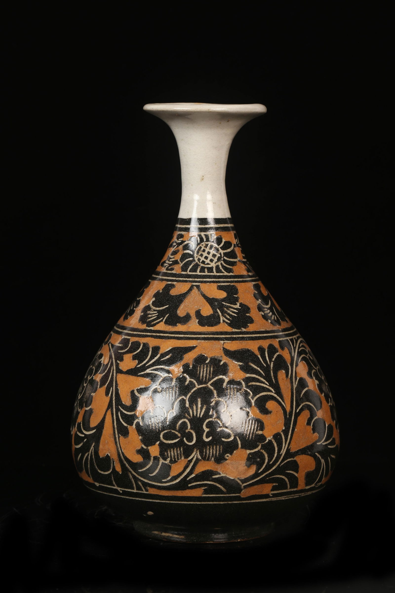 A Cizhou Vase - 2