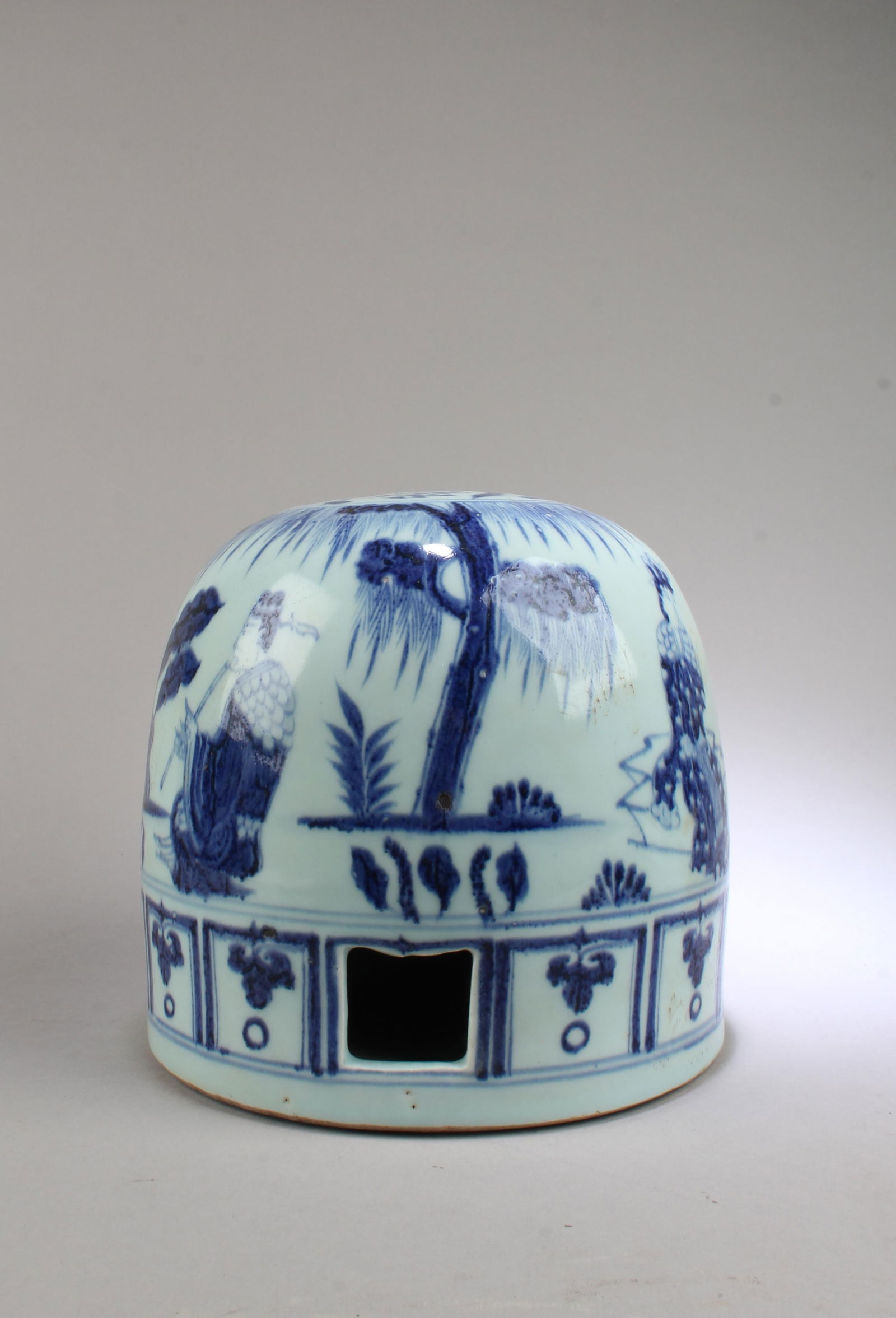 Chinese Blue & White Figure Story 'Mongolian Bun': Chinese Blue & White 'Mongolian Bun'. Height: 7"