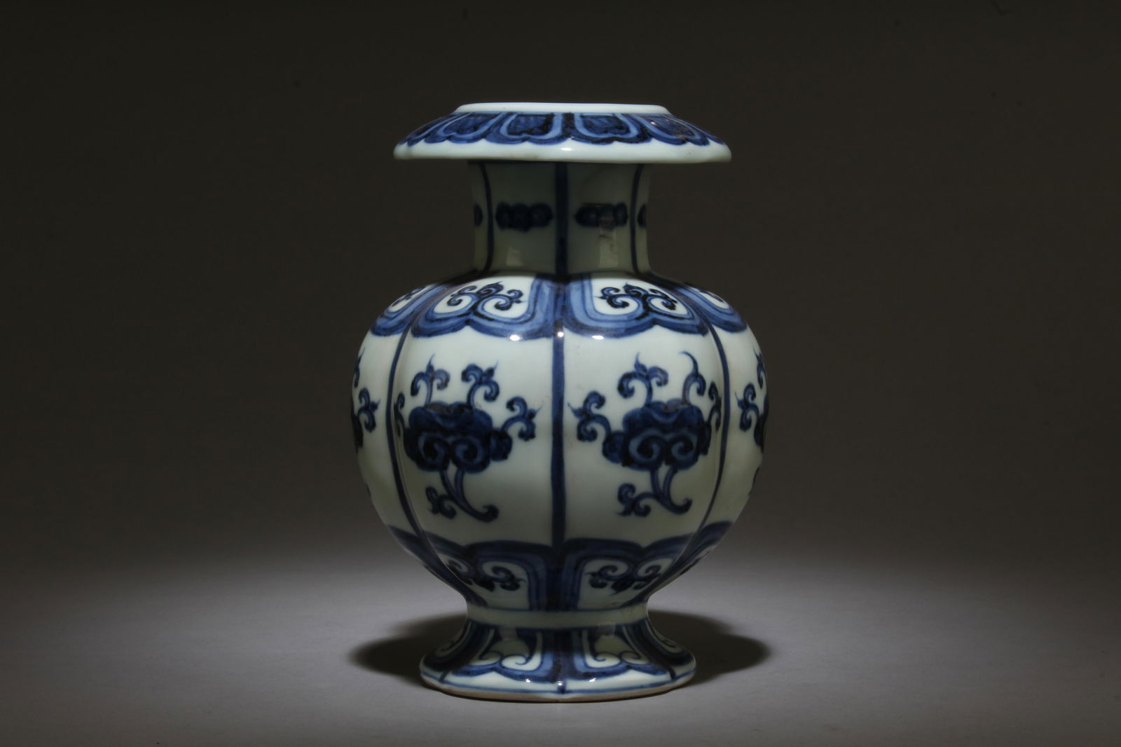 A Blue & White Porcelain Vase (1 of 3)