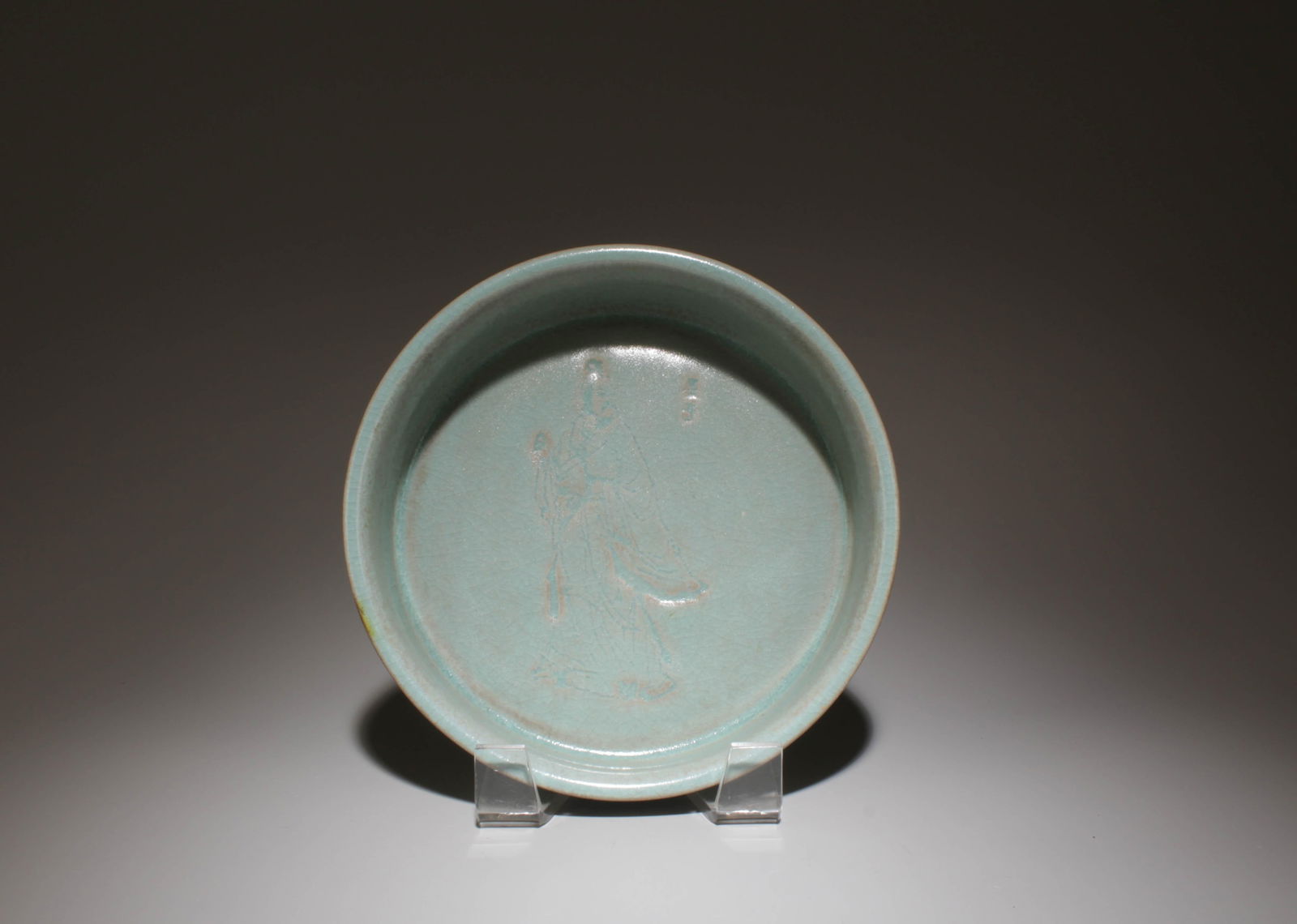 A Ruyao Ink Washer: A Ruyao Ink Washer. Dimensions: 6.6" x 1.9".