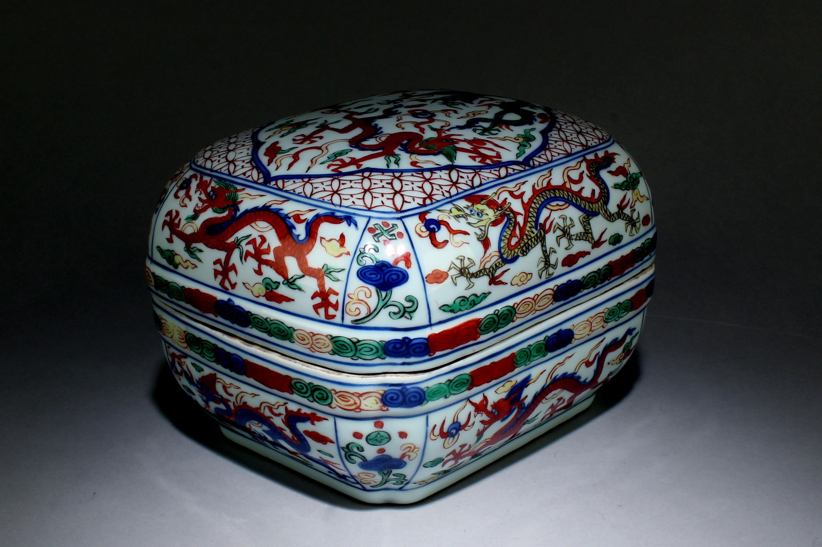 A Wucai Container - 5