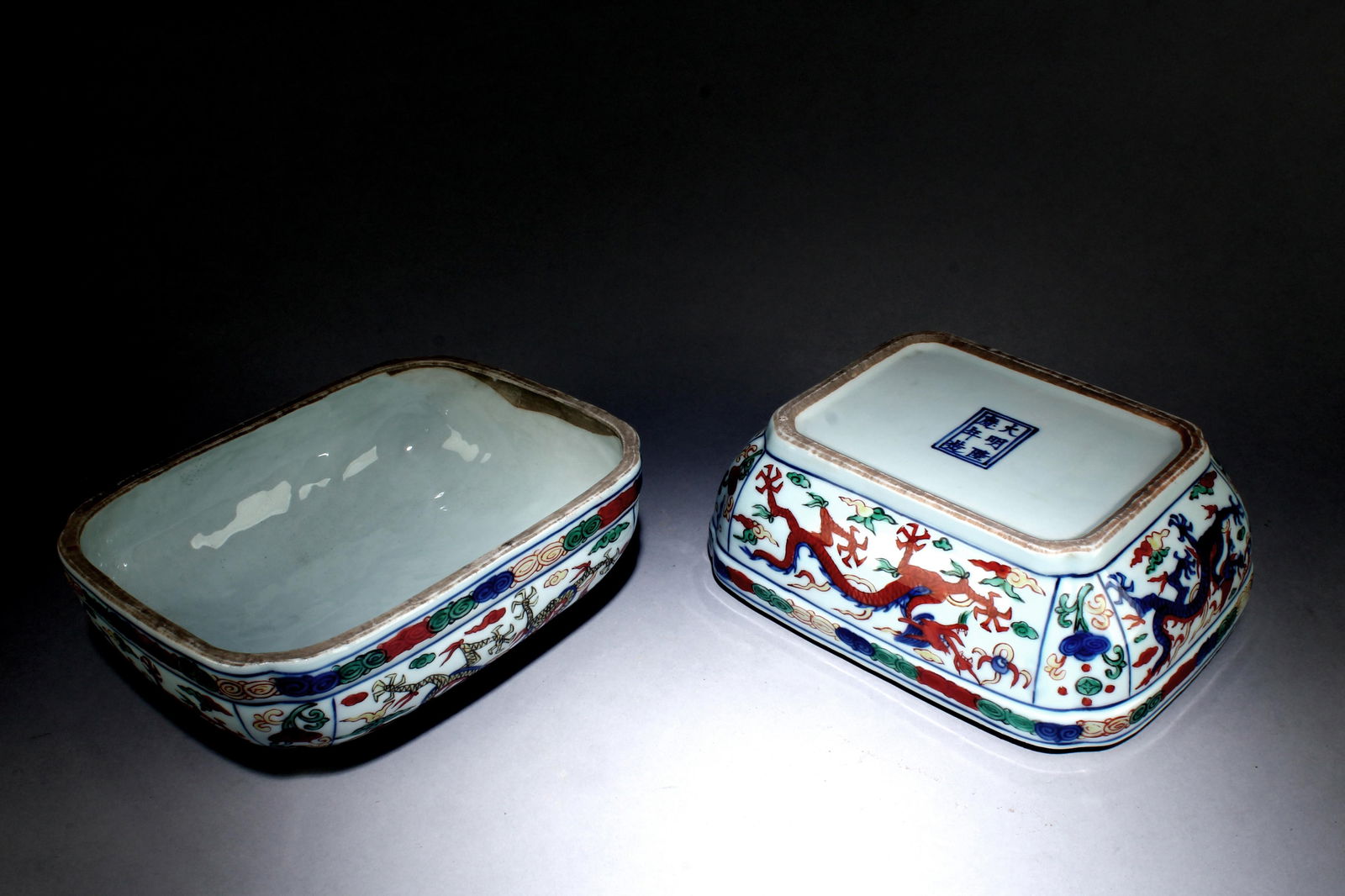 A Wucai Container - 8