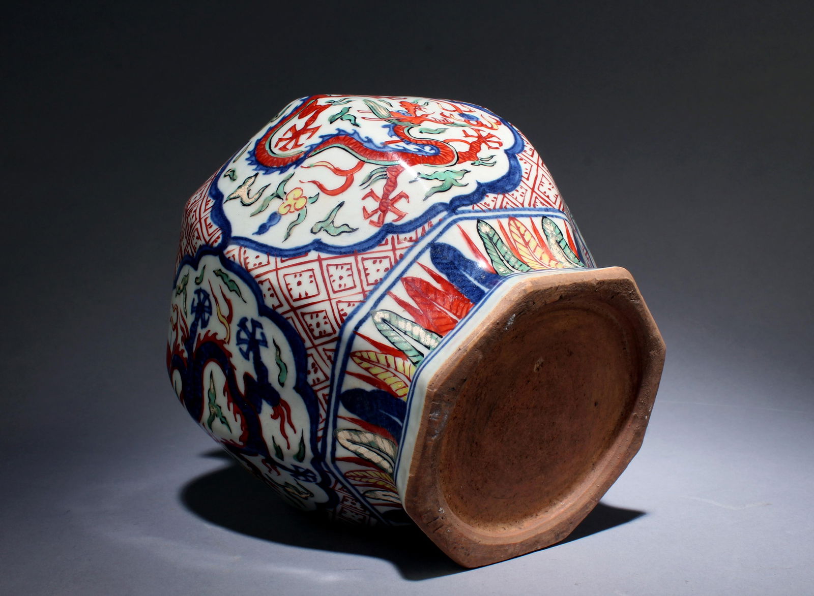 A Wucai Jar - 5