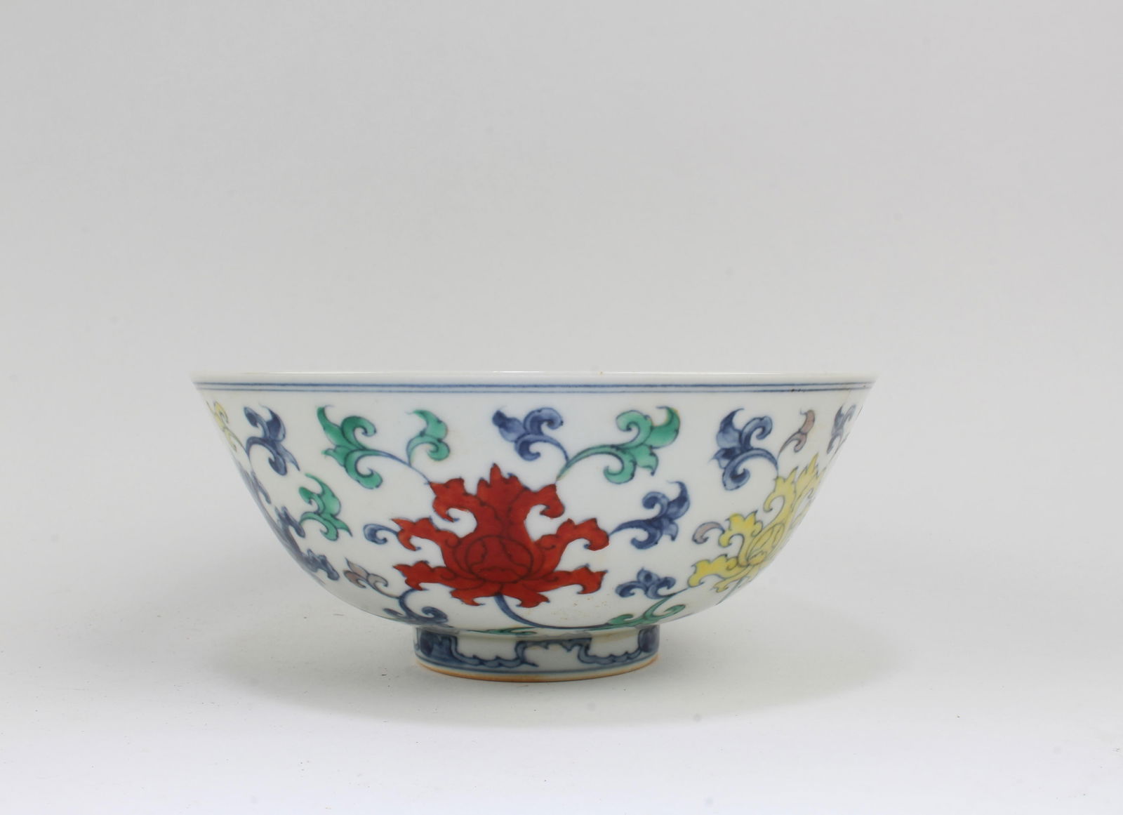 Chinese Porcelain Bowl: Chinese Porcelain Bowl. 'ChengHua' mark. Diameter: 6.1"