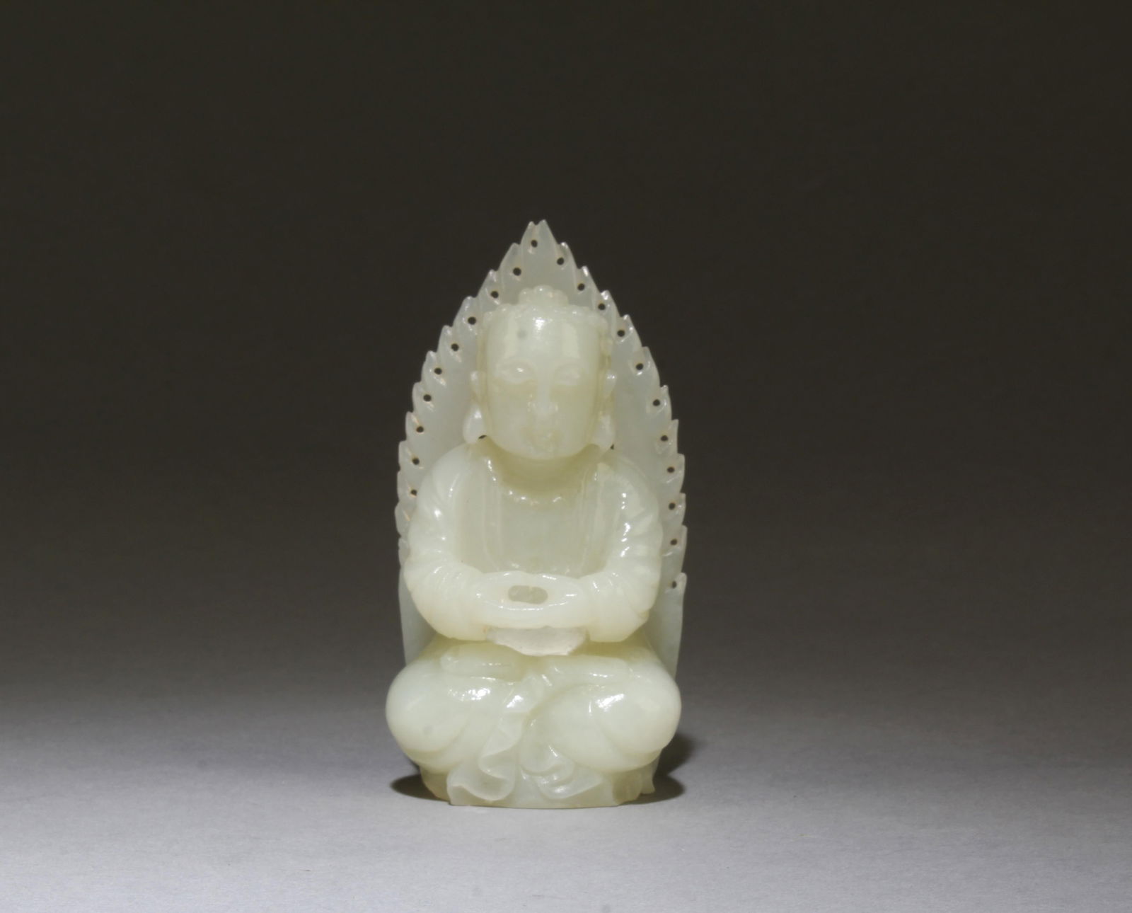 Chinese Carved Jade Buddha Statue: Chinese Carved Jade Buddha Statue. Height: 3.25"