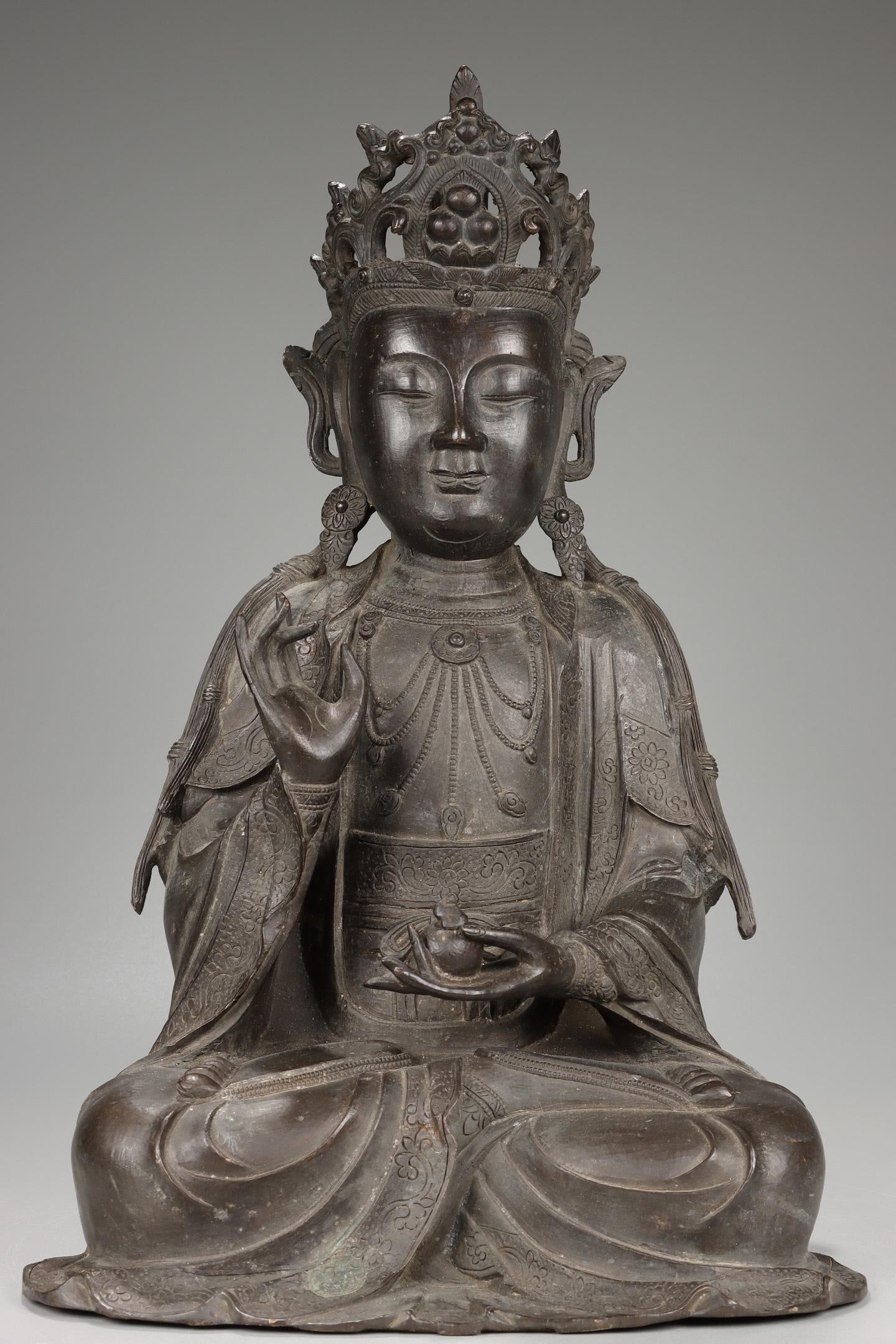 A Bronze Guanyin Ornament (1 of 9)