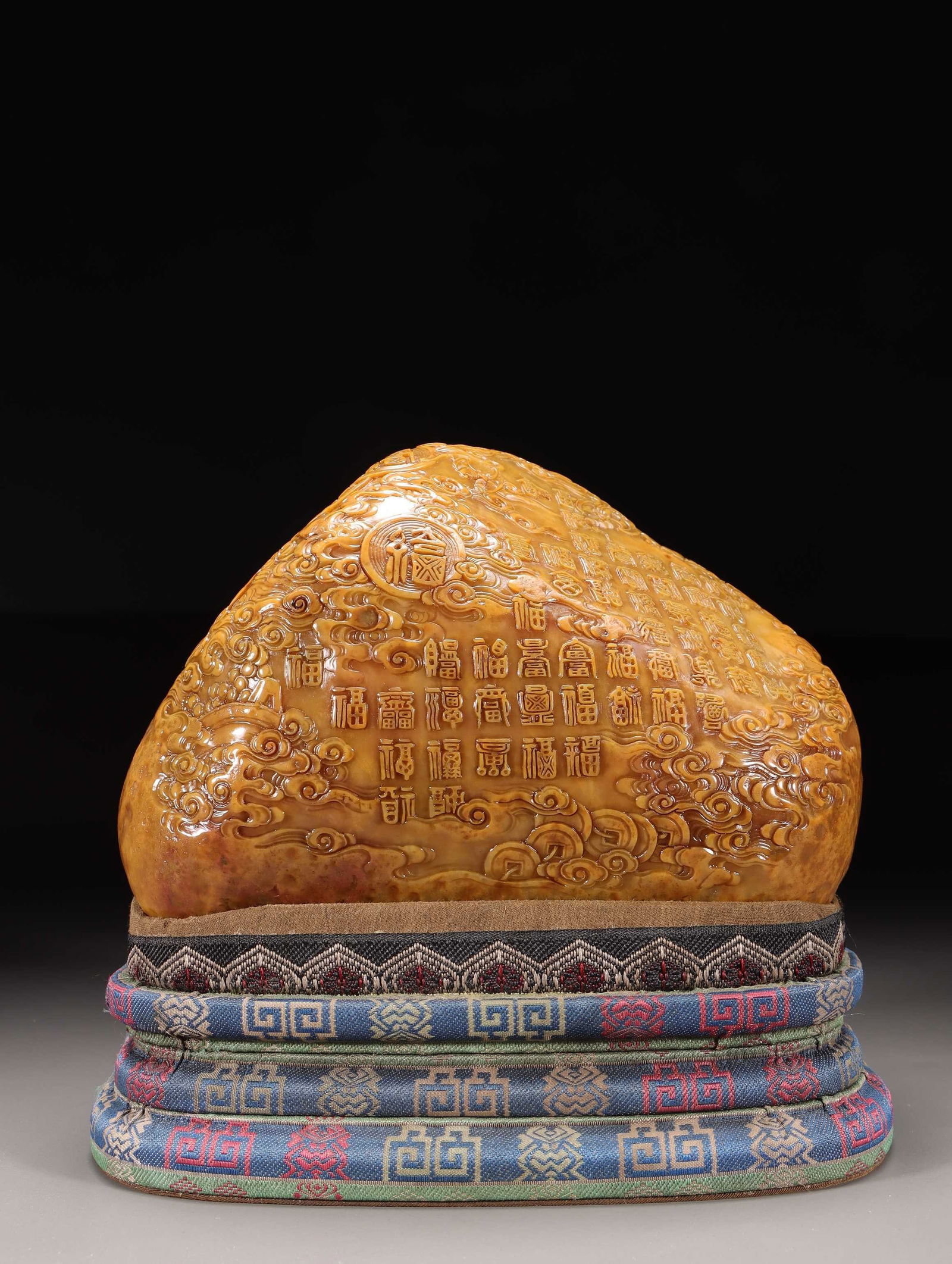 A Shoushan Tianhuang Stone Ornament: A Shoushan Tianhuang Stone Ornament. Dimensions: 5.12" x 7.09" x 3.54"; Weight: 6.04lbs.