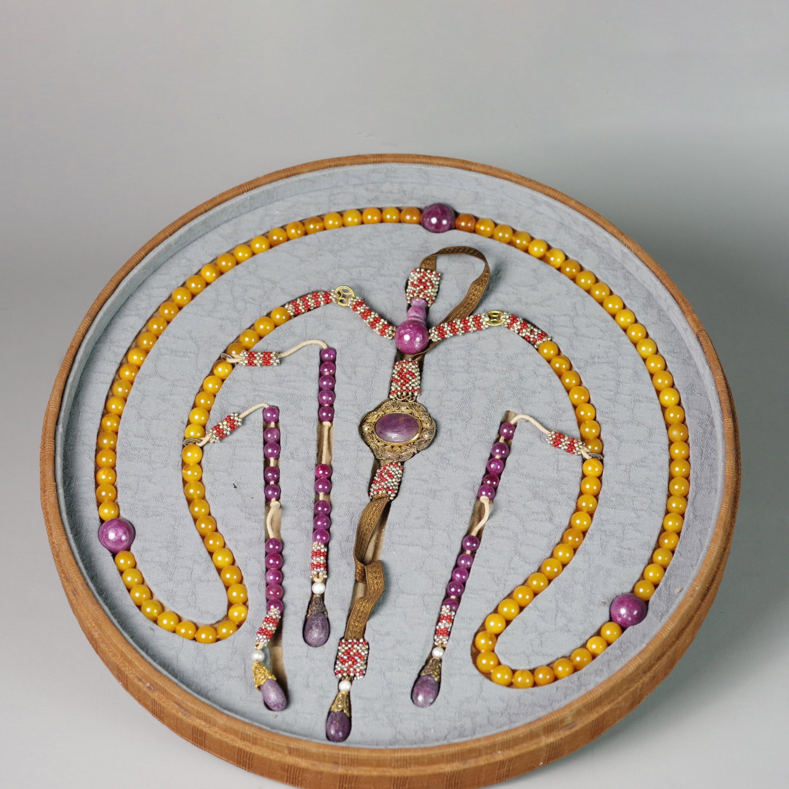 Amber with Ruby Court Necklace: Amber with Ruby Court Necklace. Diam.0.71" 190g