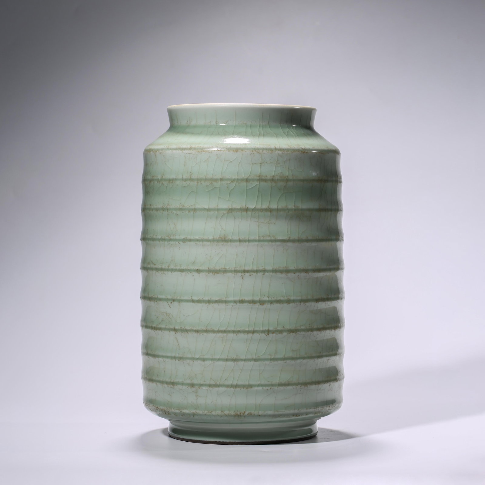 Pea-Green Glazed Jar with Revolved Lines (1 of 8)
