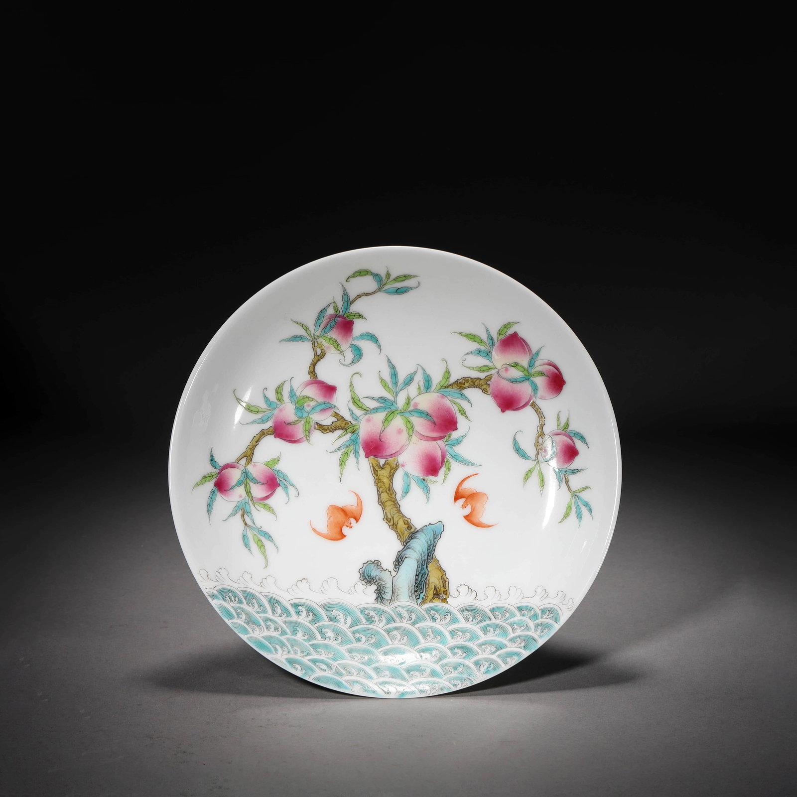 Famille rose 'PEACHES' plate: Famille rose 'PEACHES' plate. Diam.8.27" Height:1.77"