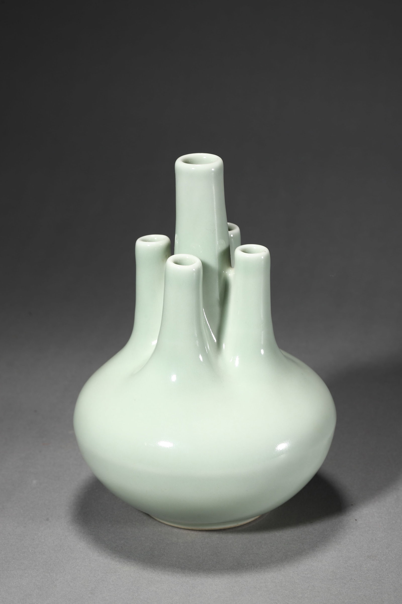 Celadon-Glazed Five-Spouts - 2