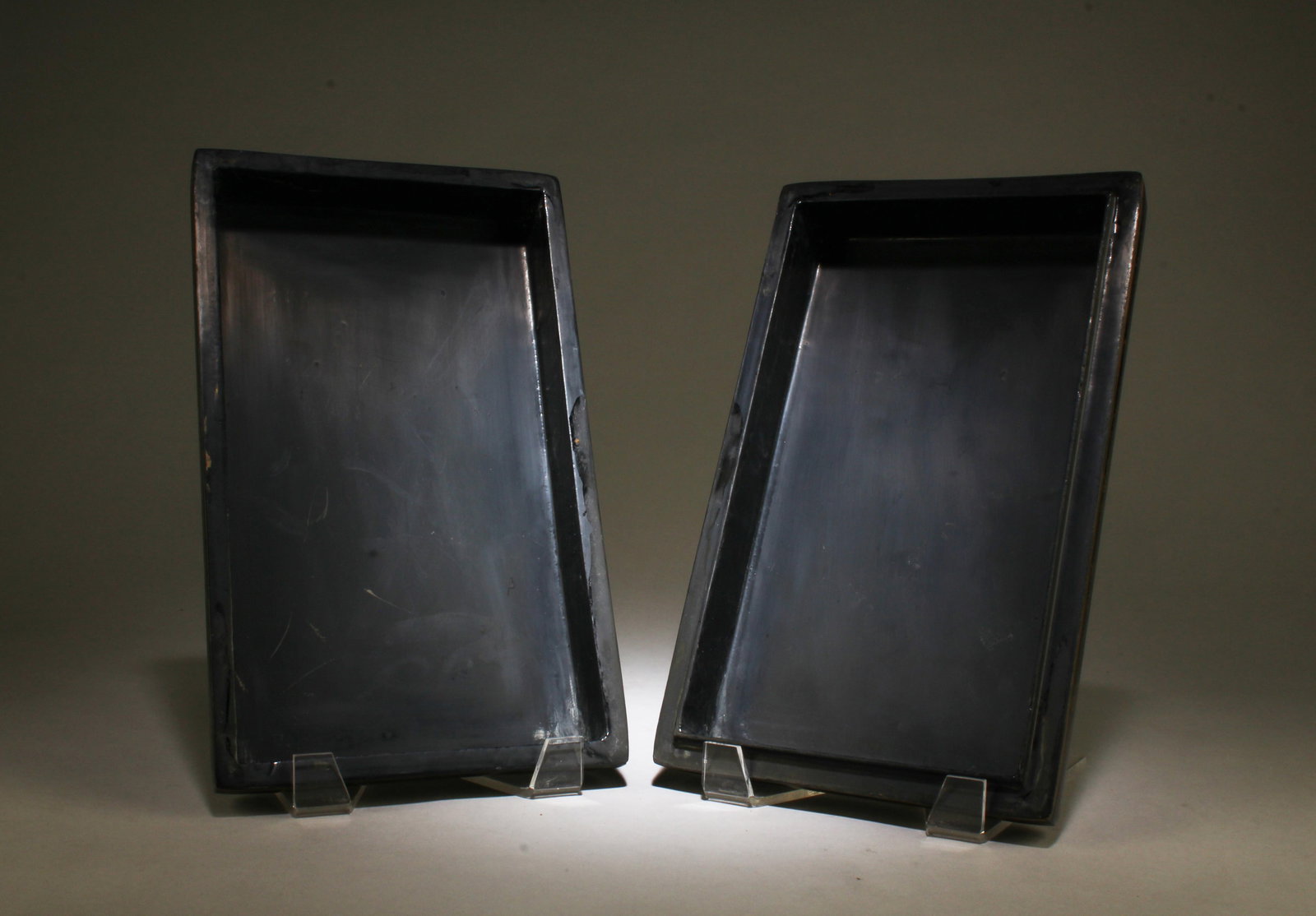 A Container with Lid - 6