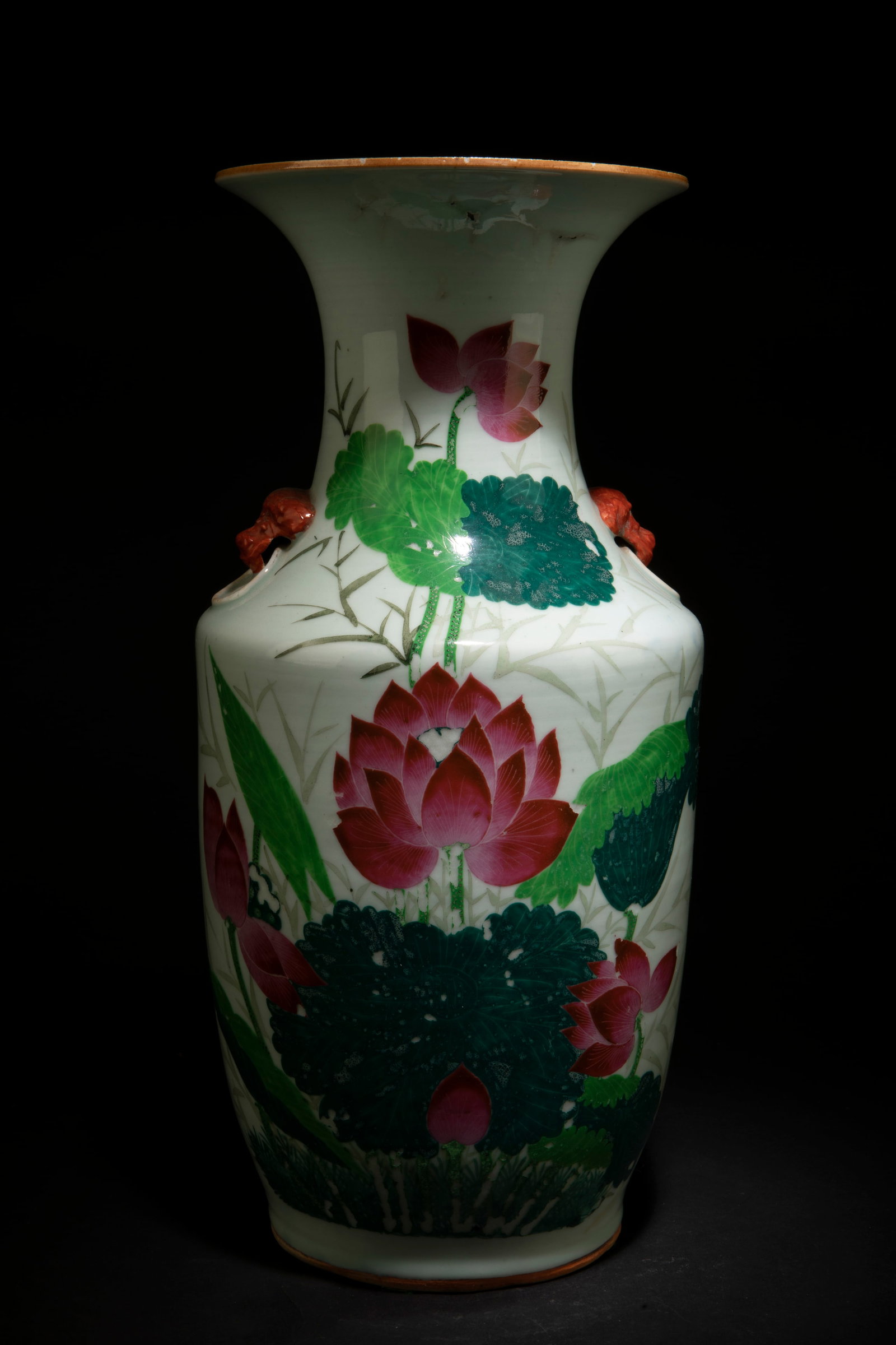 A Porcelain Vase (1 of 7)