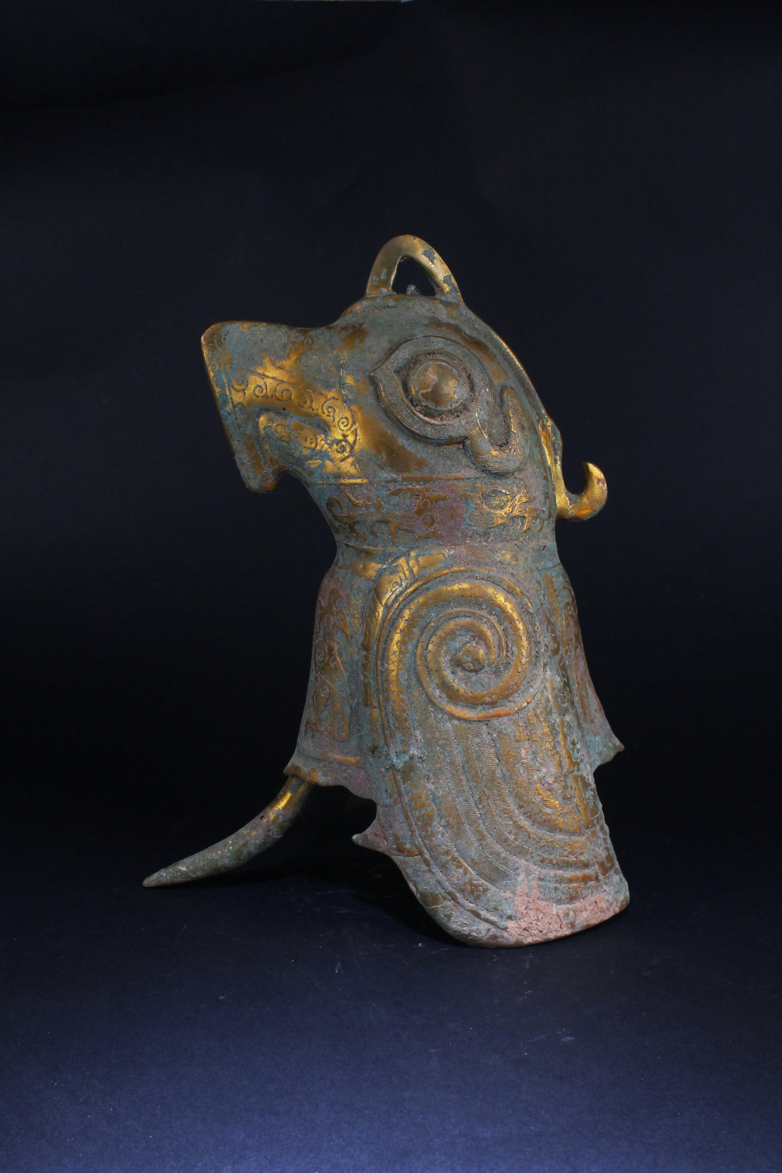 A Gilt Bronze Ornament (1 of 6)