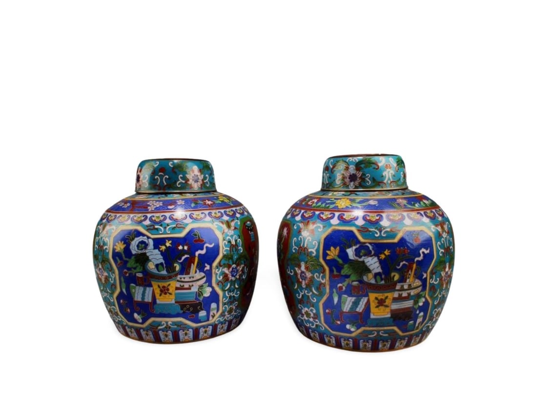 A Pair of Chinese Cloisonne Jars (1 of 7)