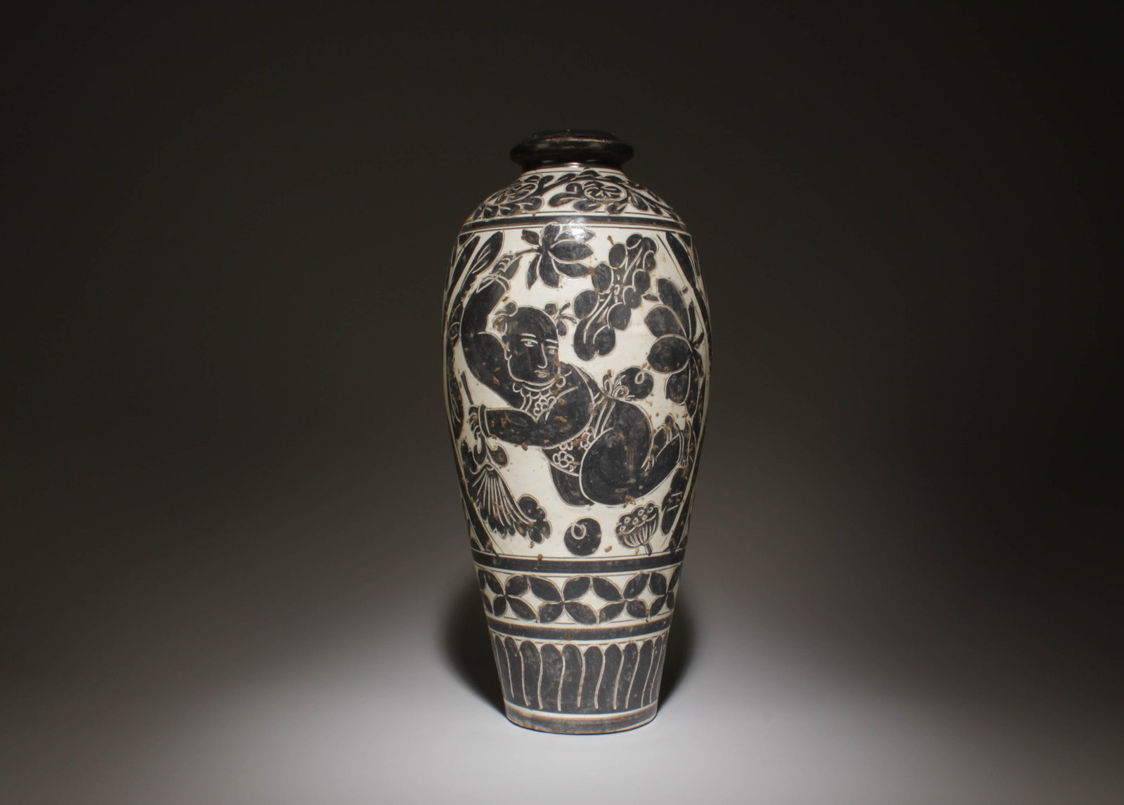 A Cizhou Vase (1 of 6)