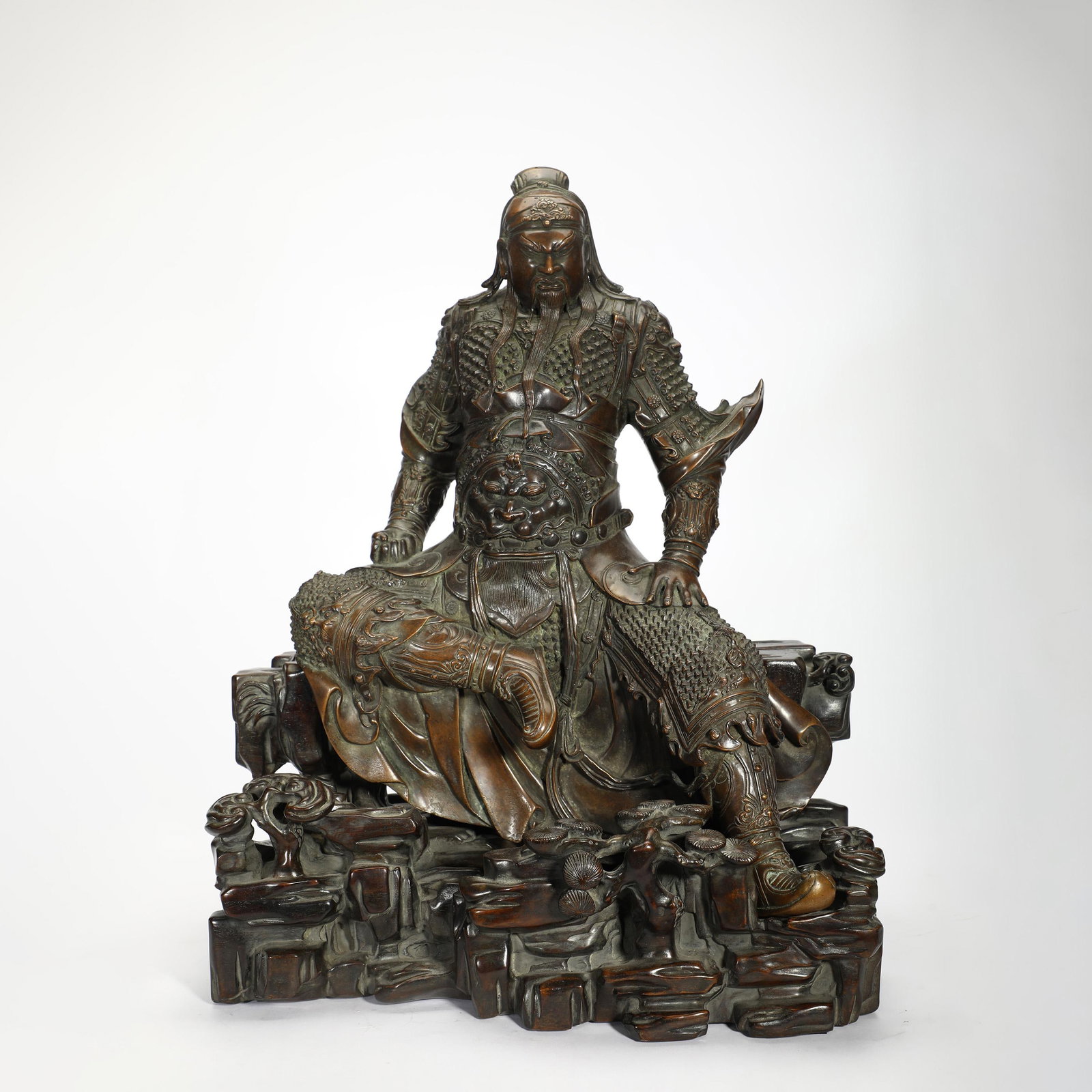 Bronze Figure of Guandi (1 of 10)