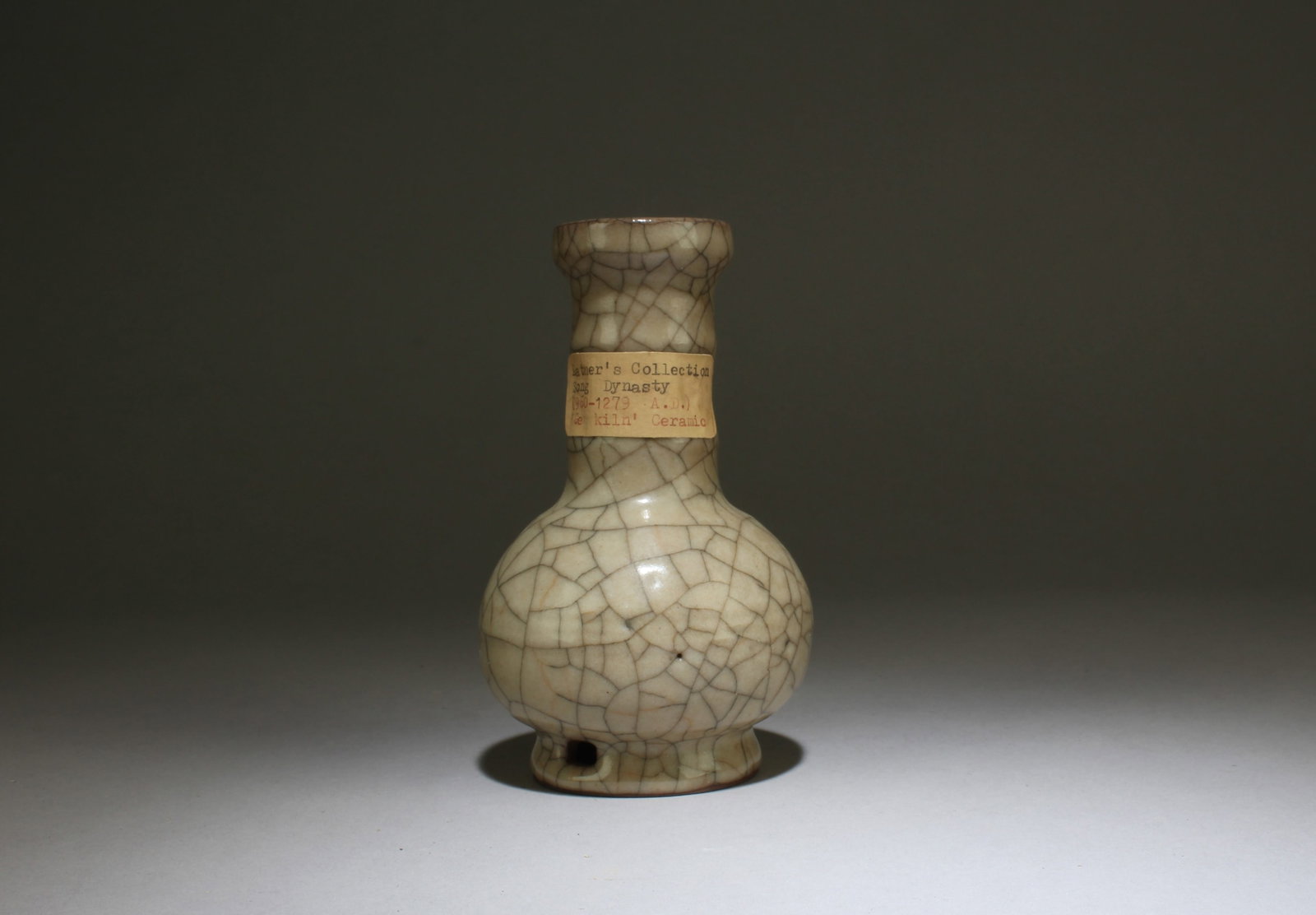 A Geyao Vase: A Geyao Vase. Dimensions: 5.7" x 3.5". From the estate entrusted by the family of Laterna 1895-1979, a wealthy real estate businessman in northern England.