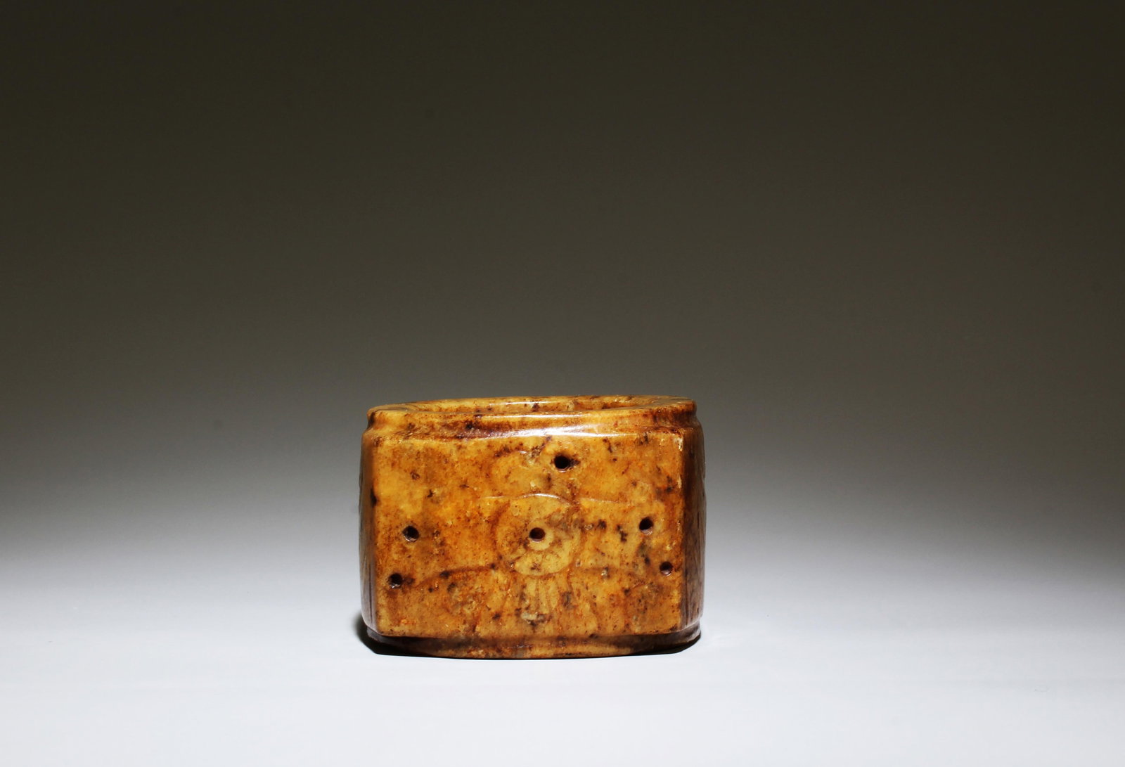 A Jade Cong - 2