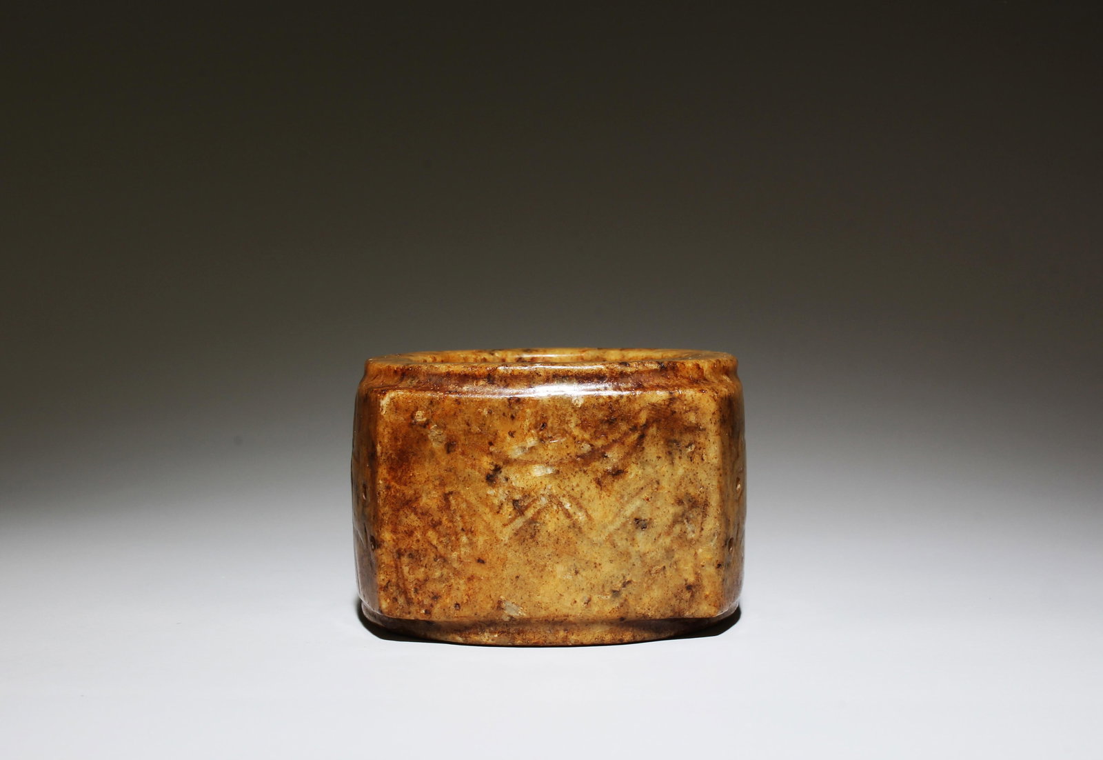 A Jade Cong - 3