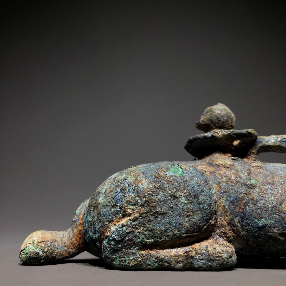 A Bronze and Jade Ornament - 8
