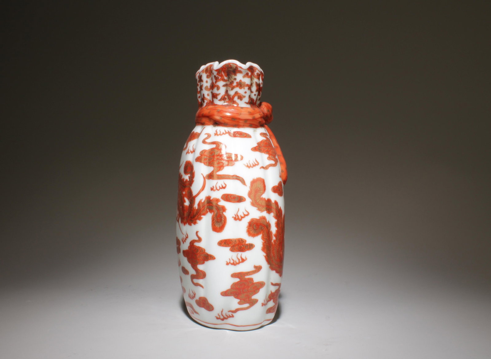 An Underglazed Red Vase - 3