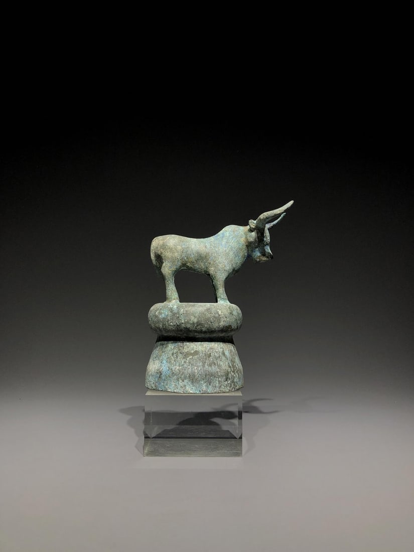 A Bronze Standing Ox: A Bronze Standing Ox. Dimensions: 7.09in x 4.33in x 7.87in Weight: 4.41lbs.