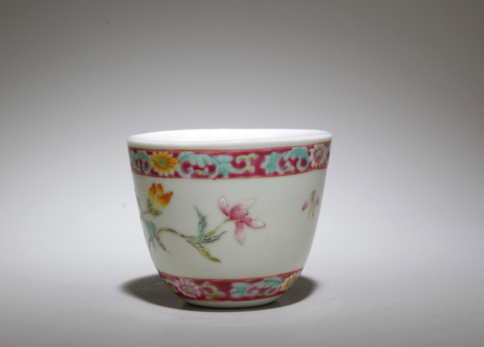 Antique Chinese Porcelain Cup (1 of 5)
