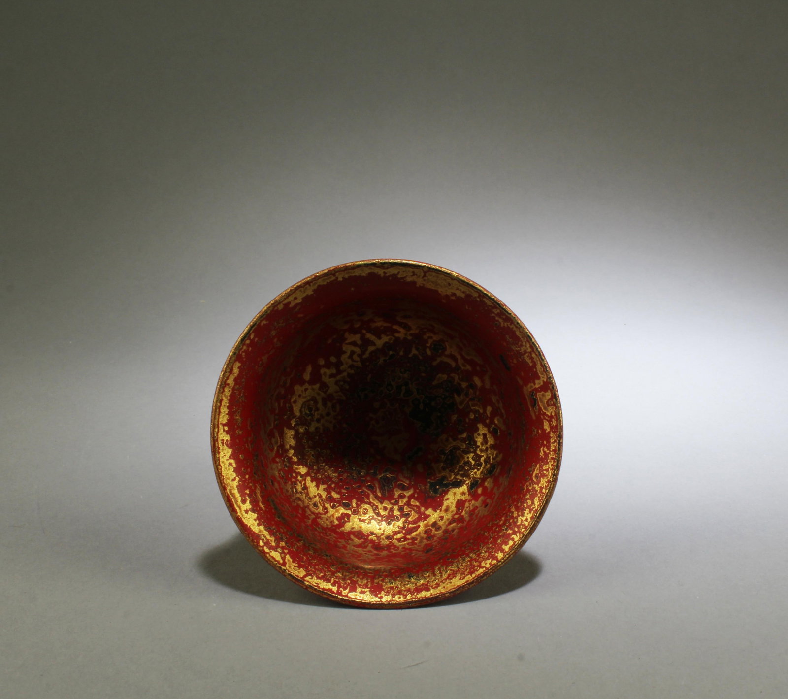 A Porcelain Stem Cup - 4