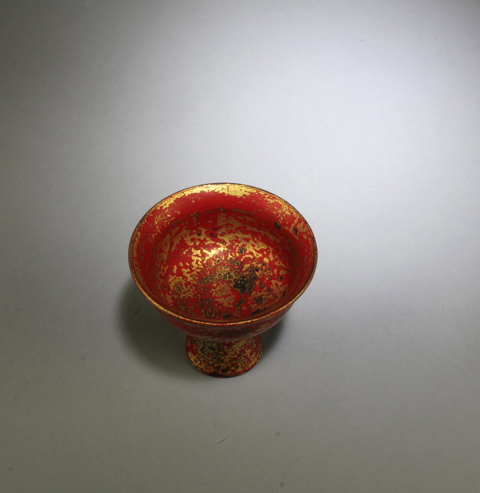 A Porcelain Stem Cup - 5